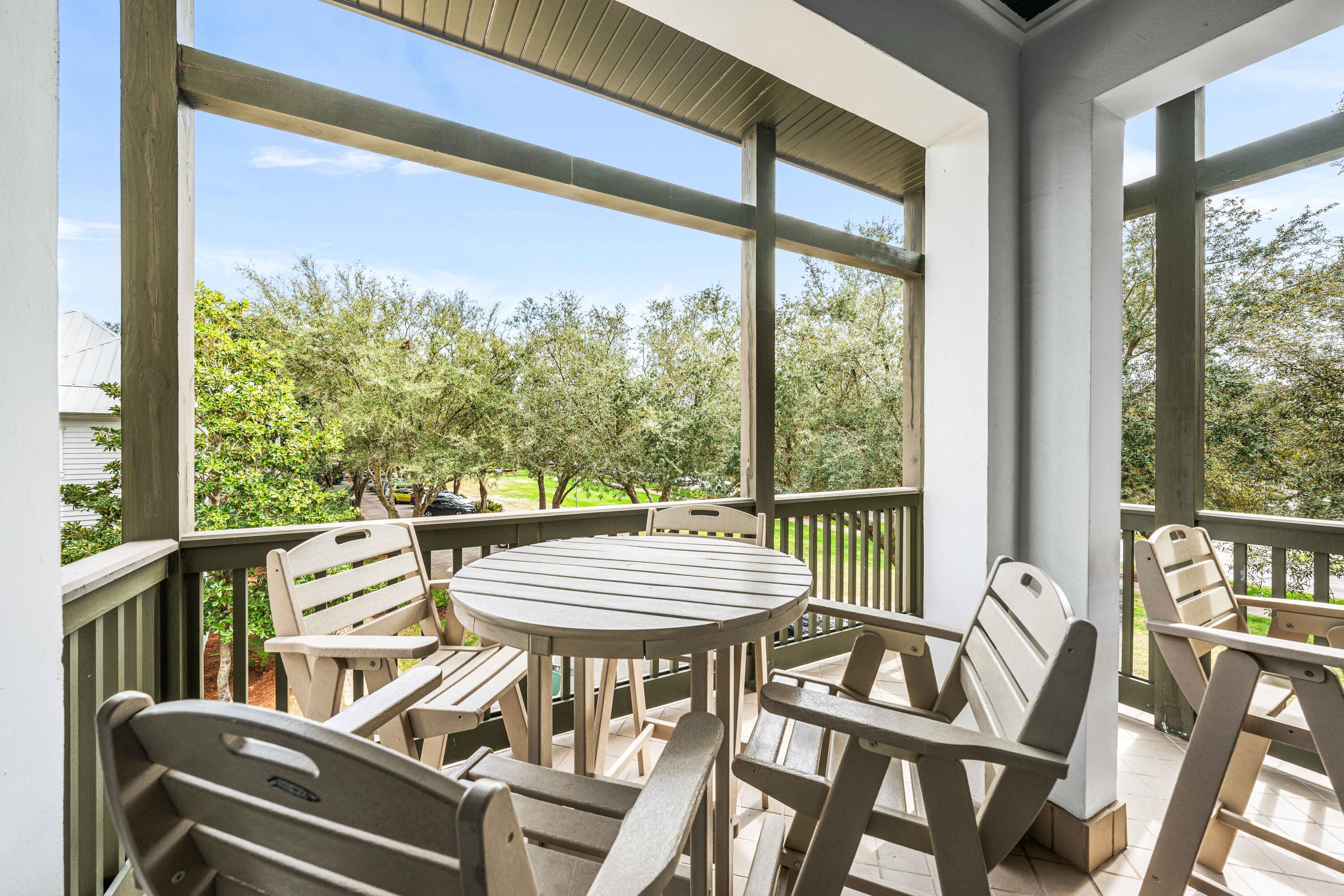 34 N Barrett Square # 2D