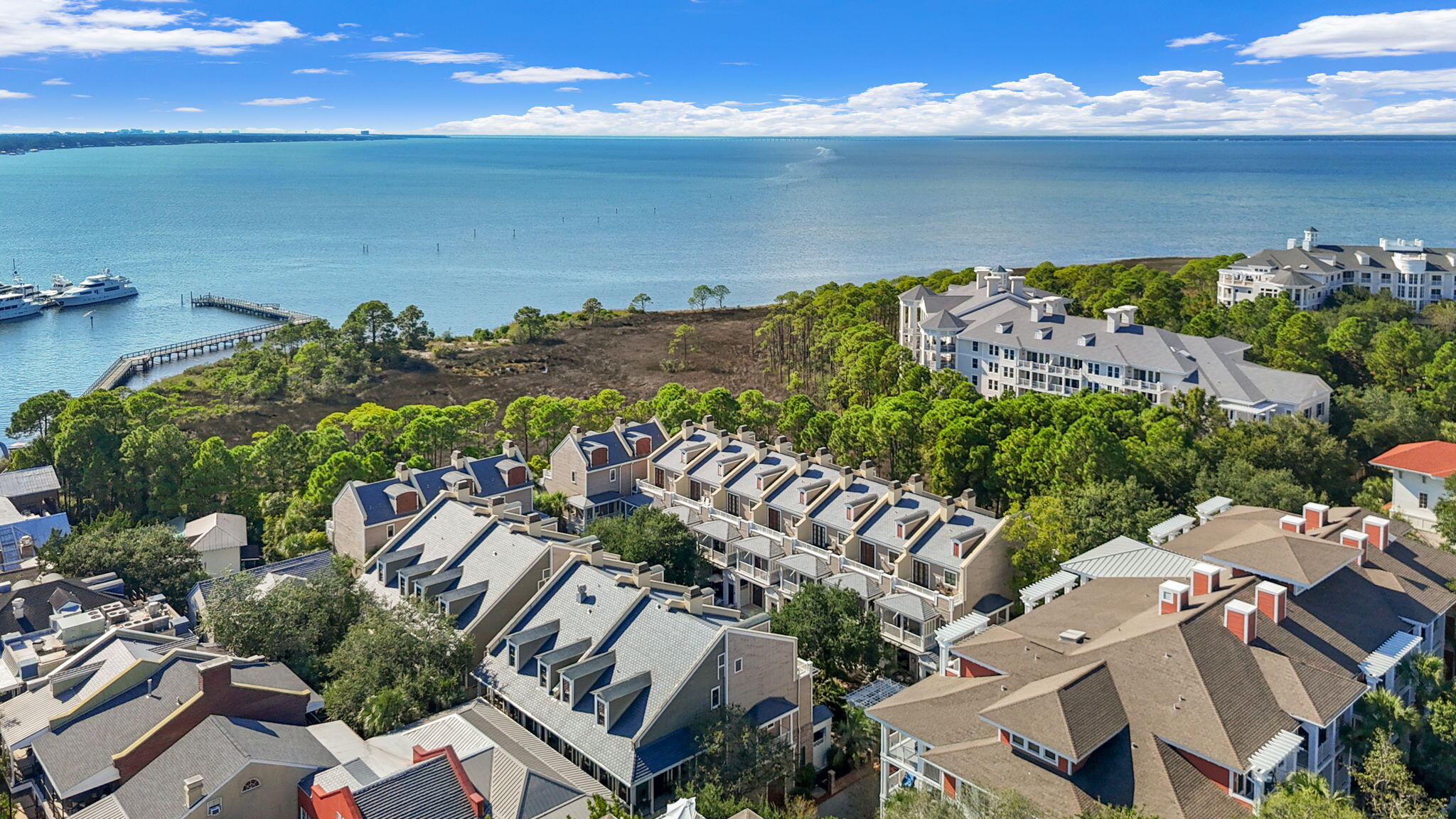 9201 Market Street Inn, 167