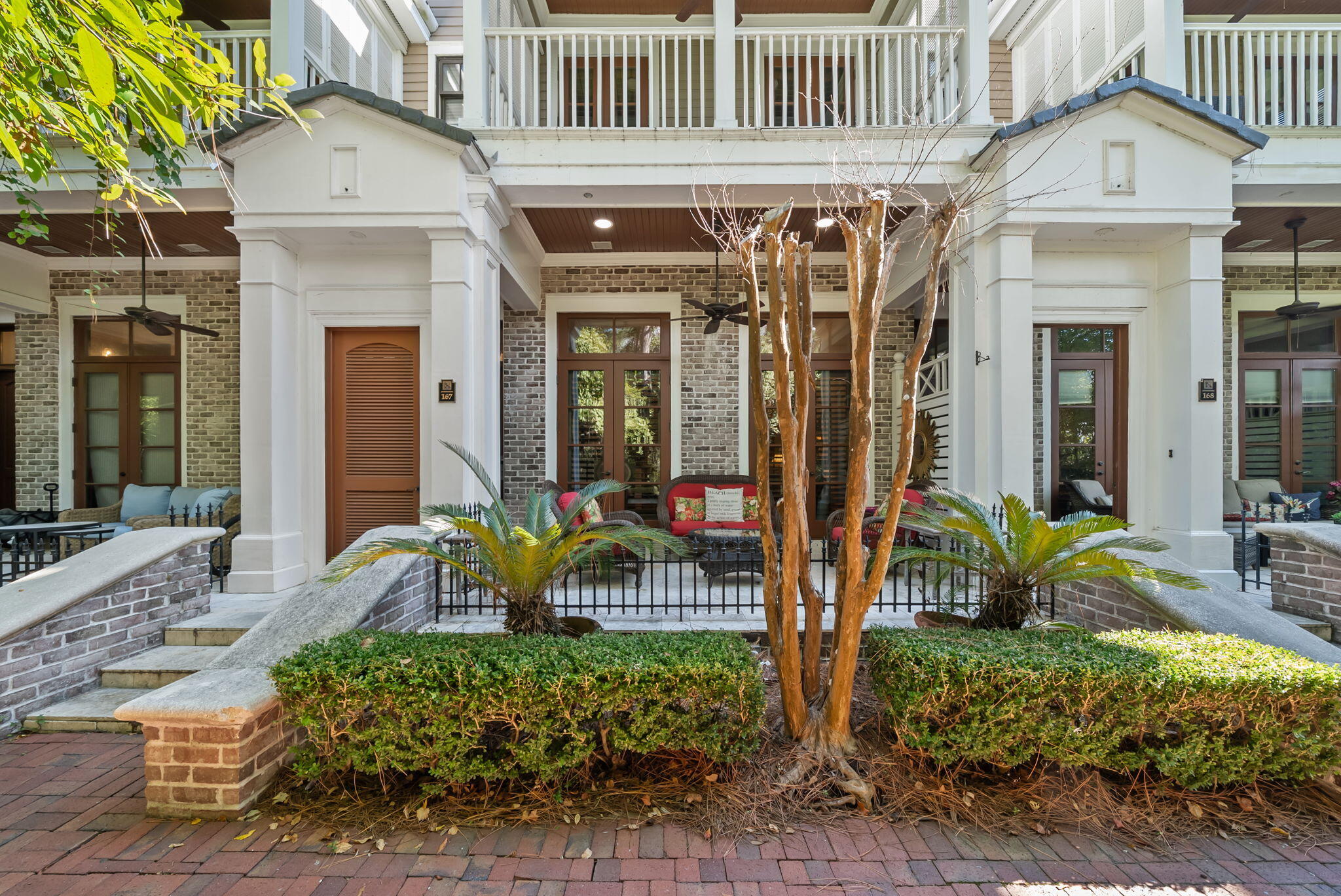 9201 Market Street Inn, 167