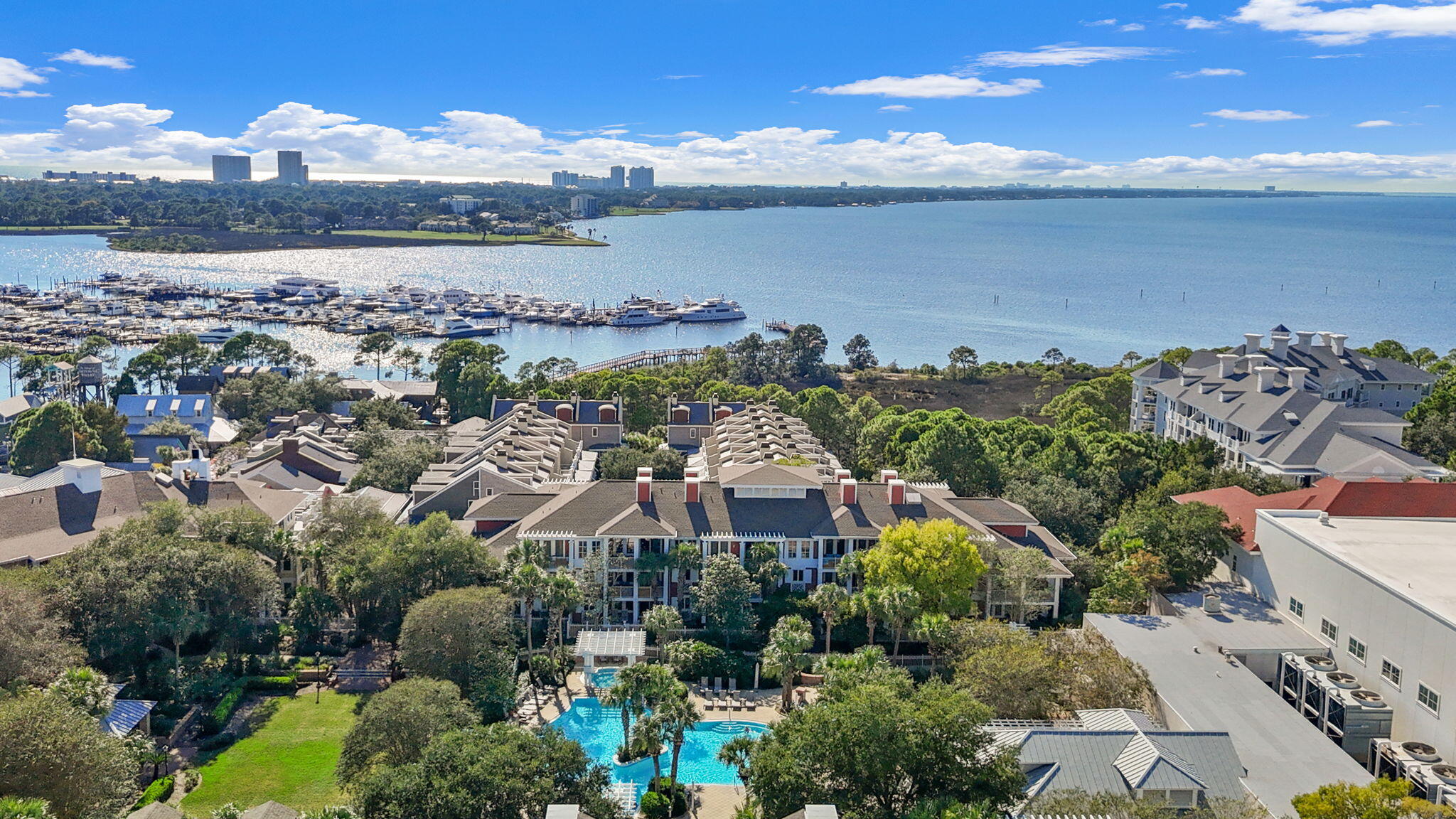 9201 Market Street Inn, 167