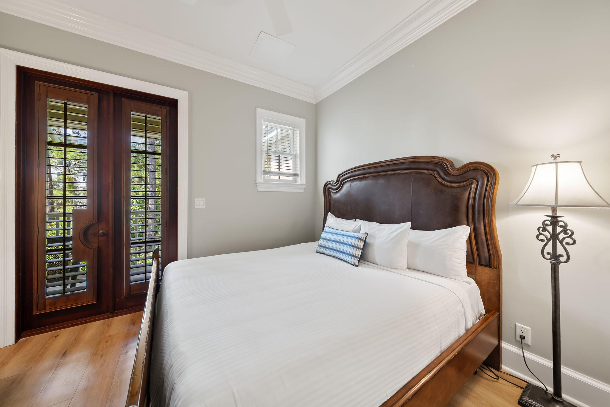 9201 Market Street Inn, 167