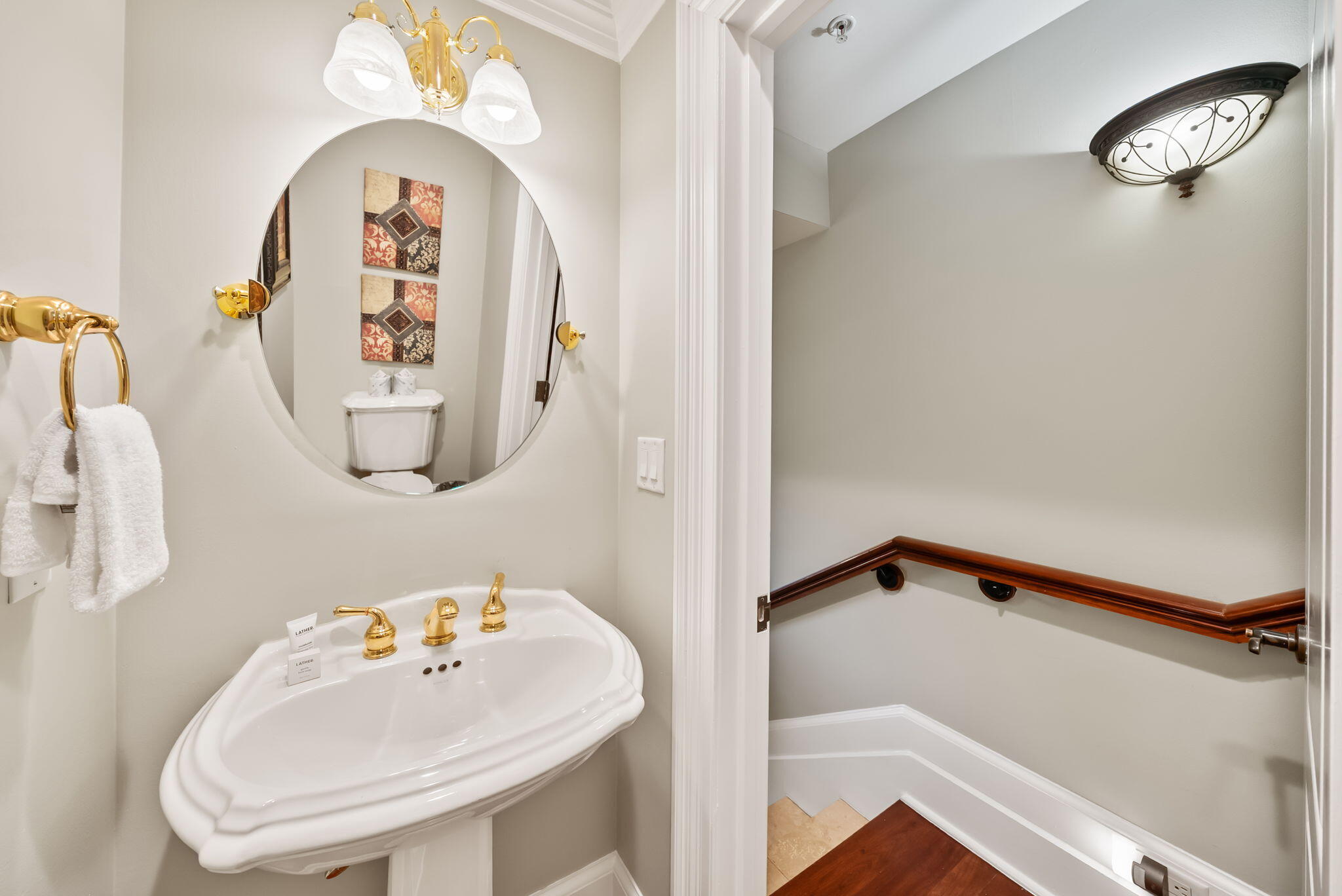 9201 Market Street Inn, 167