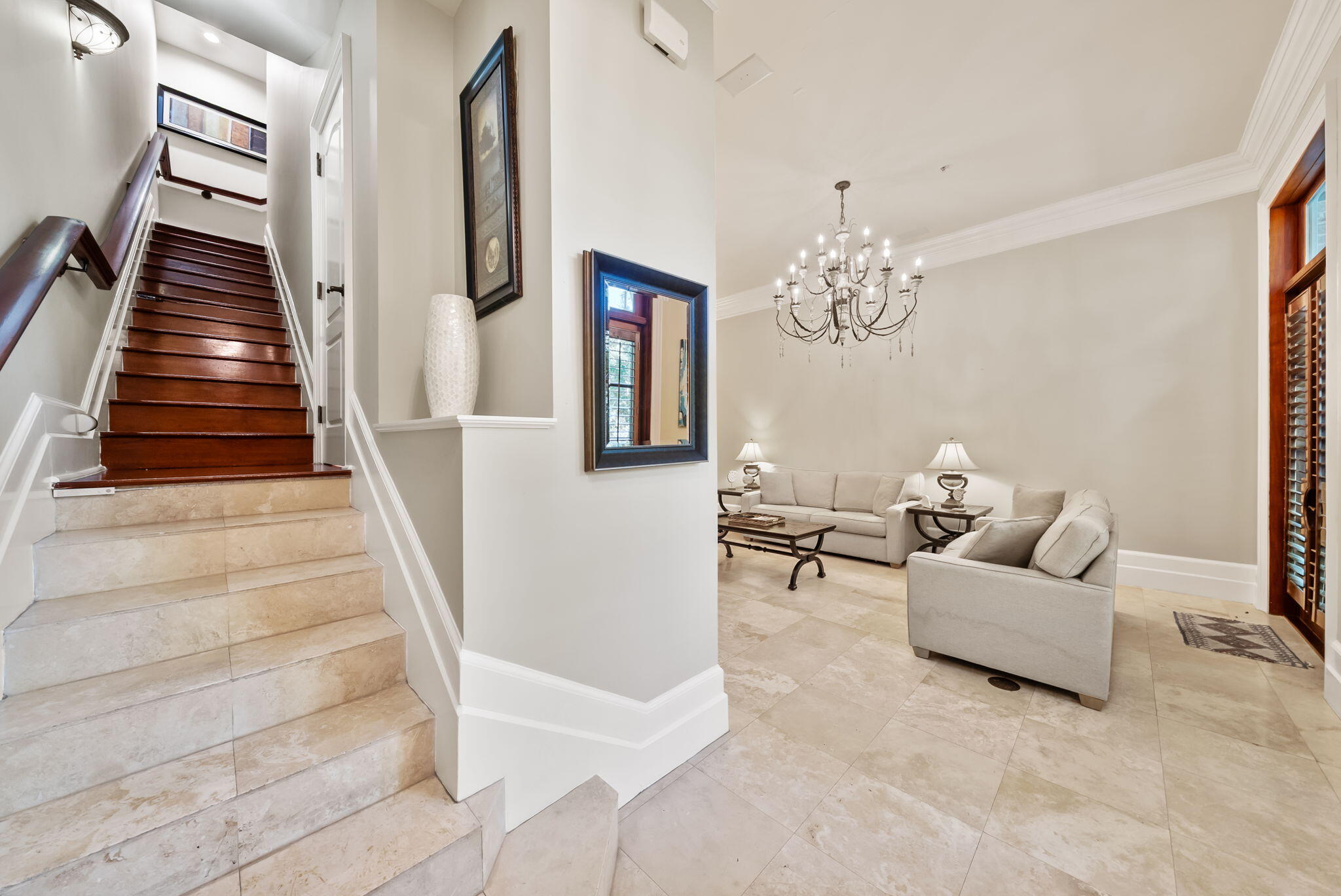 9201 Market Street Inn, 167