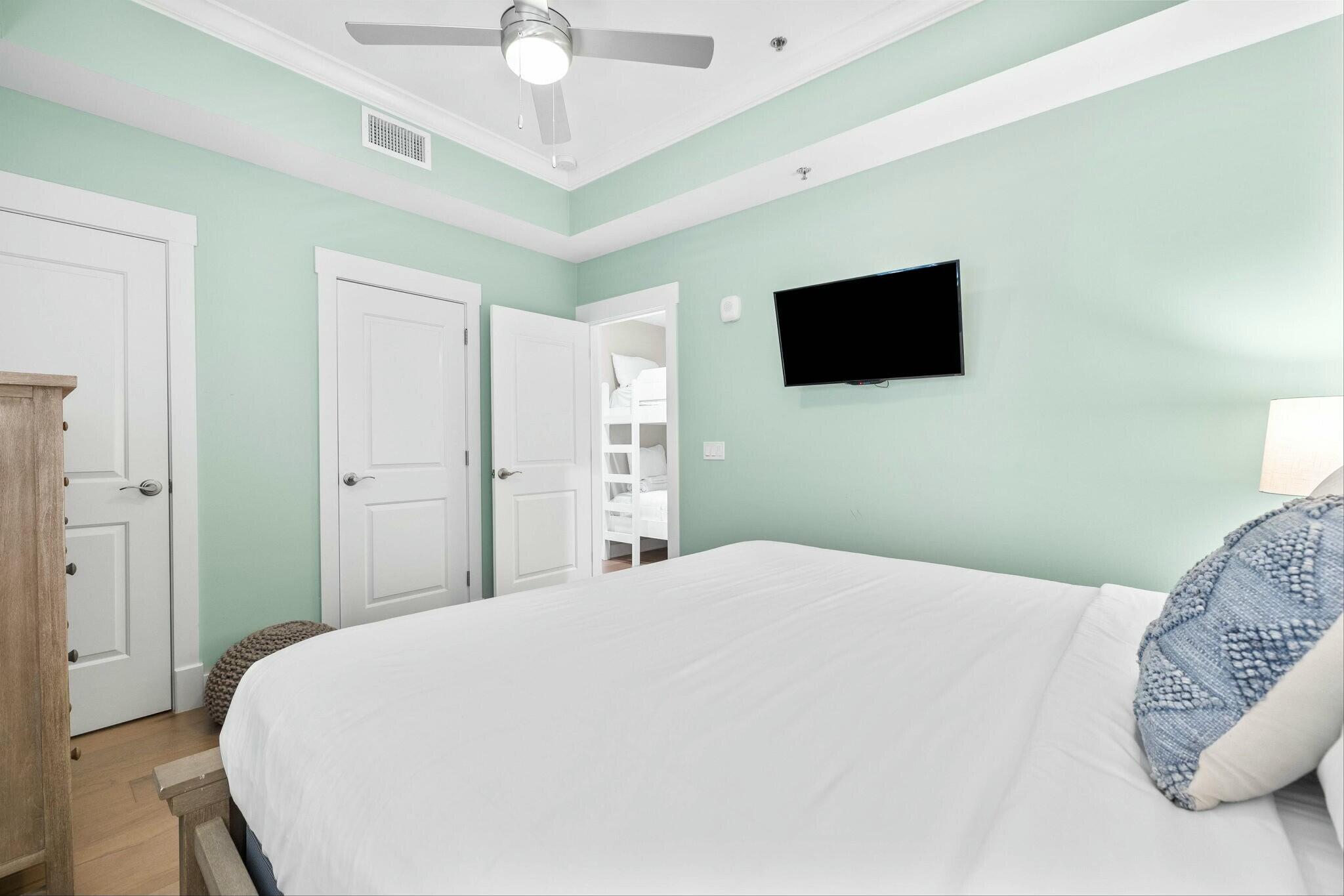 100 Matthew Boulevard, 213