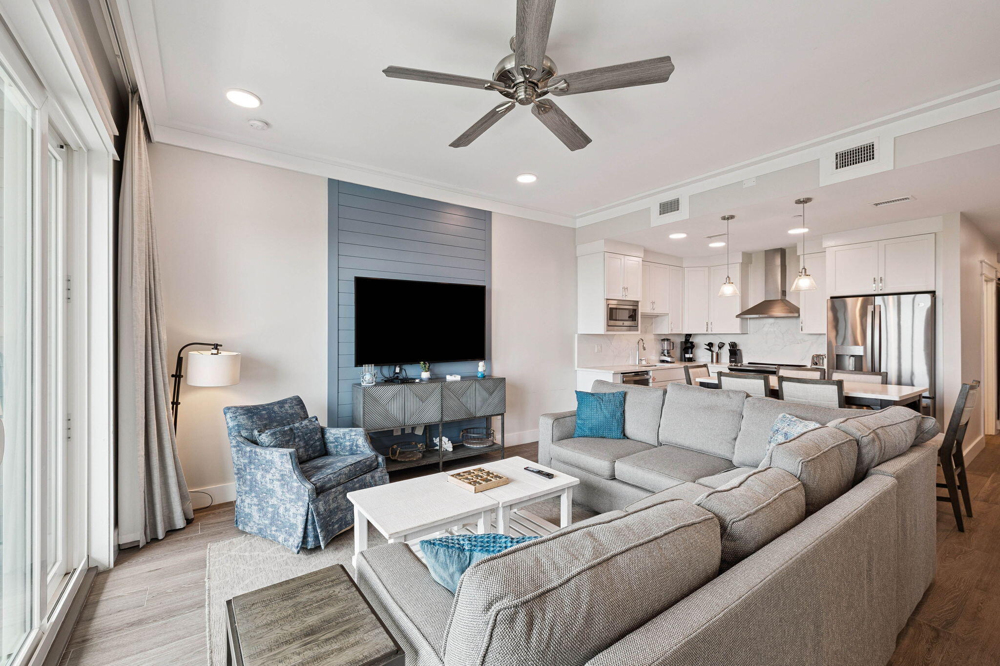 202 Henderson Resort Way, 1303