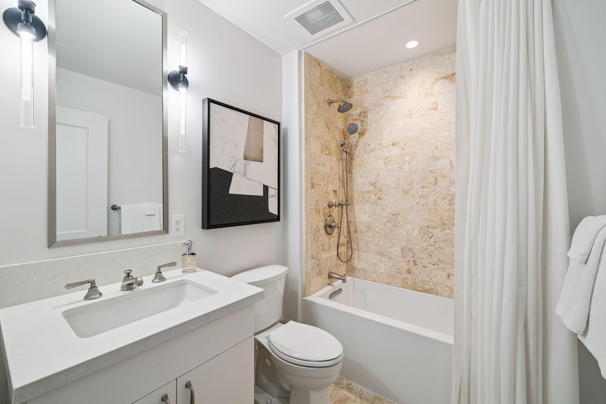 27 Admiralty Row, 203