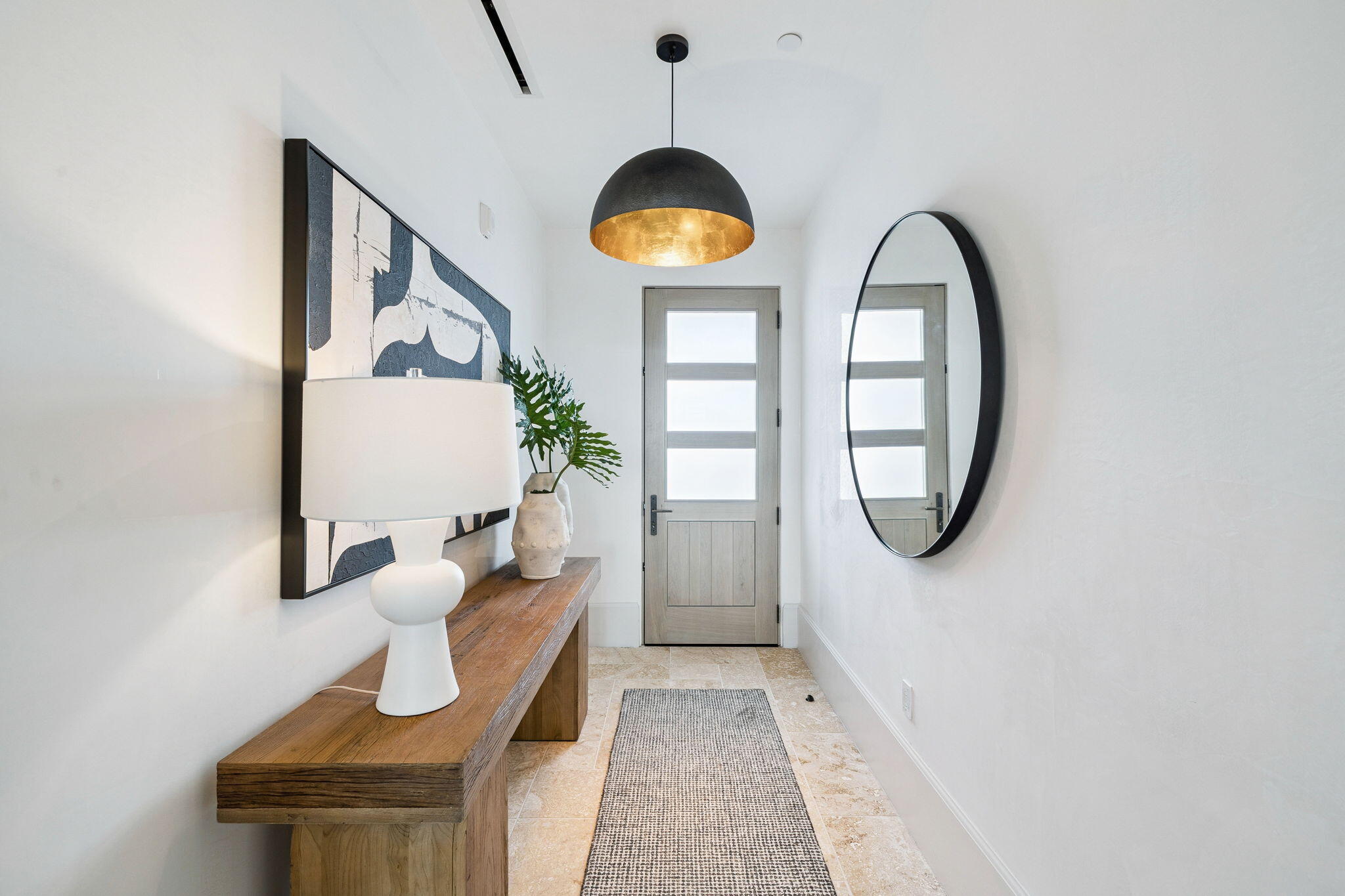 27 Admiralty Row, 203