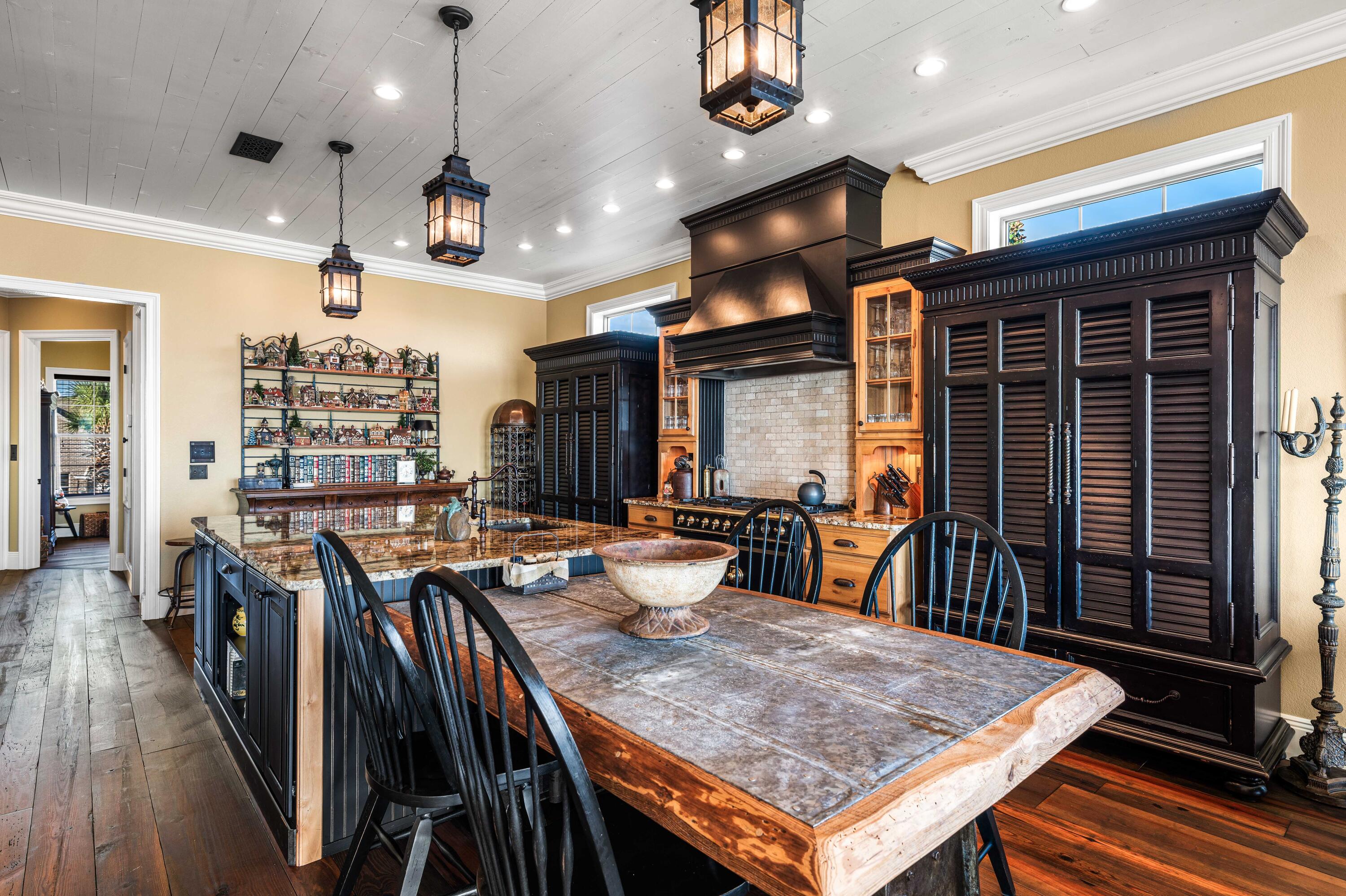 8944 Windgate Circle