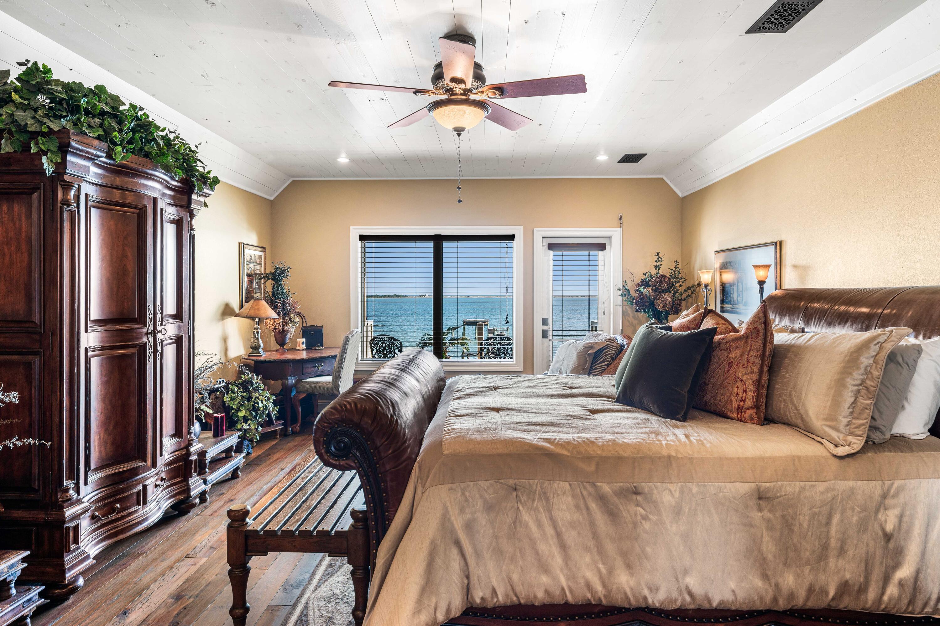 8944 Windgate Circle