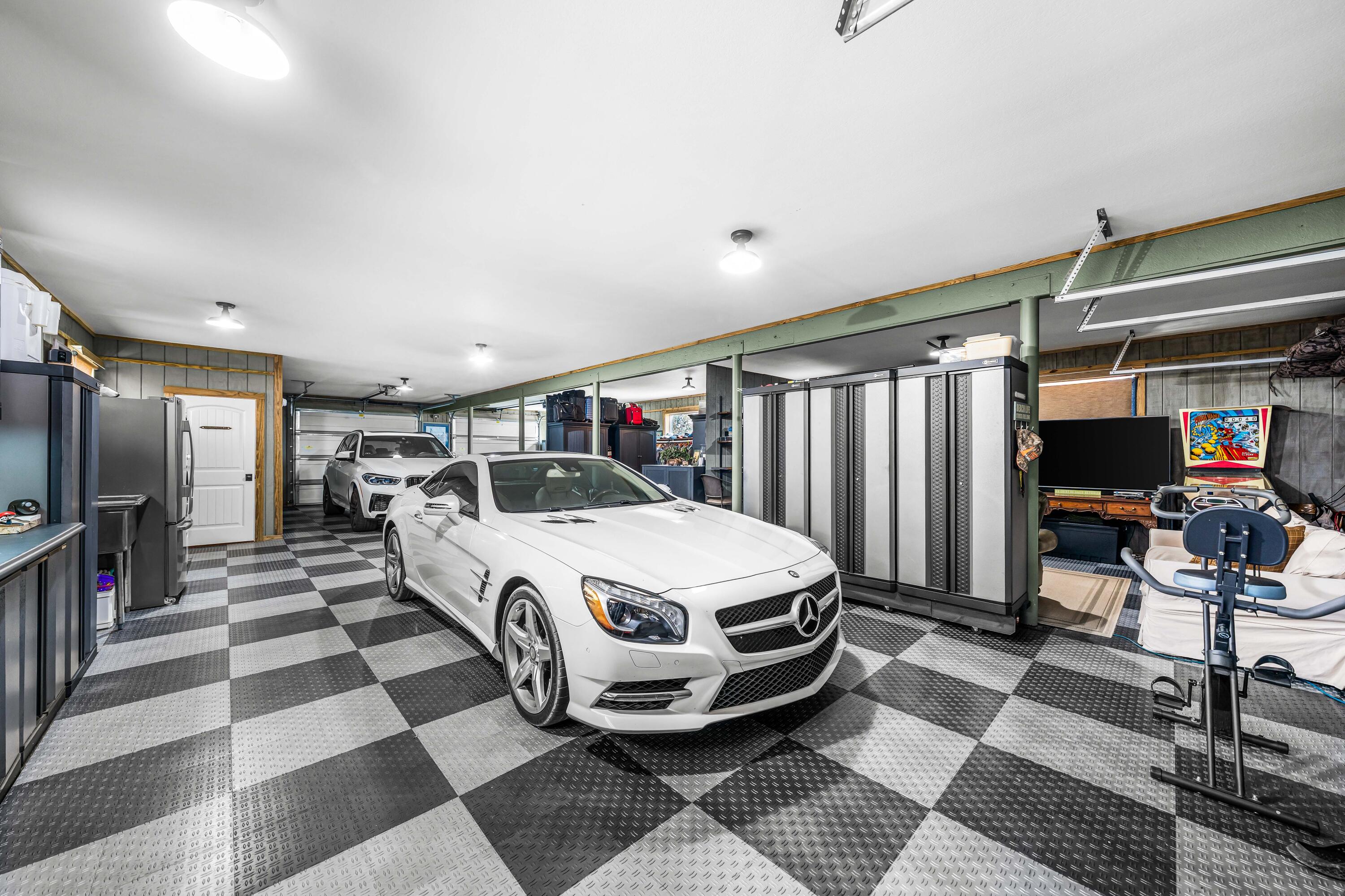 8944 Windgate Circle