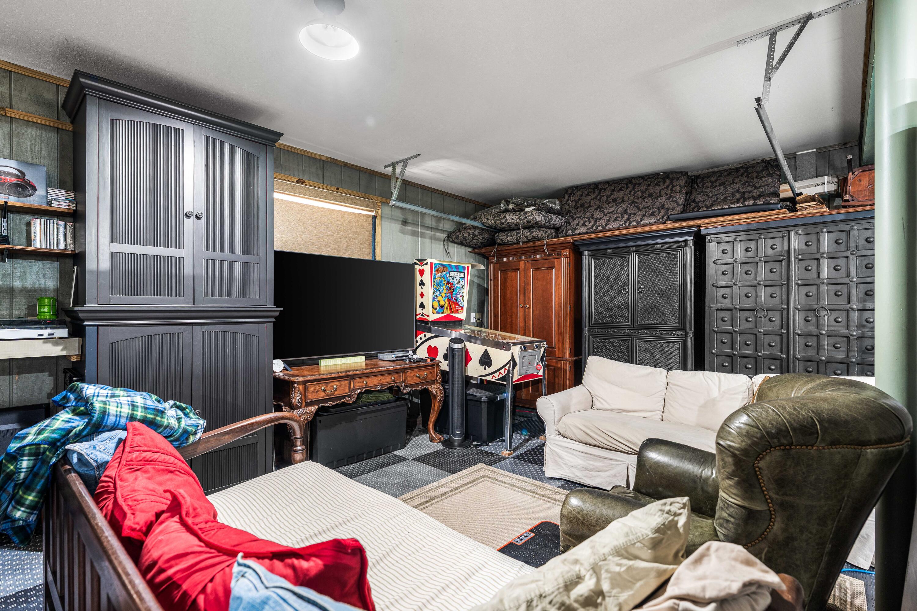 8944 Windgate Circle