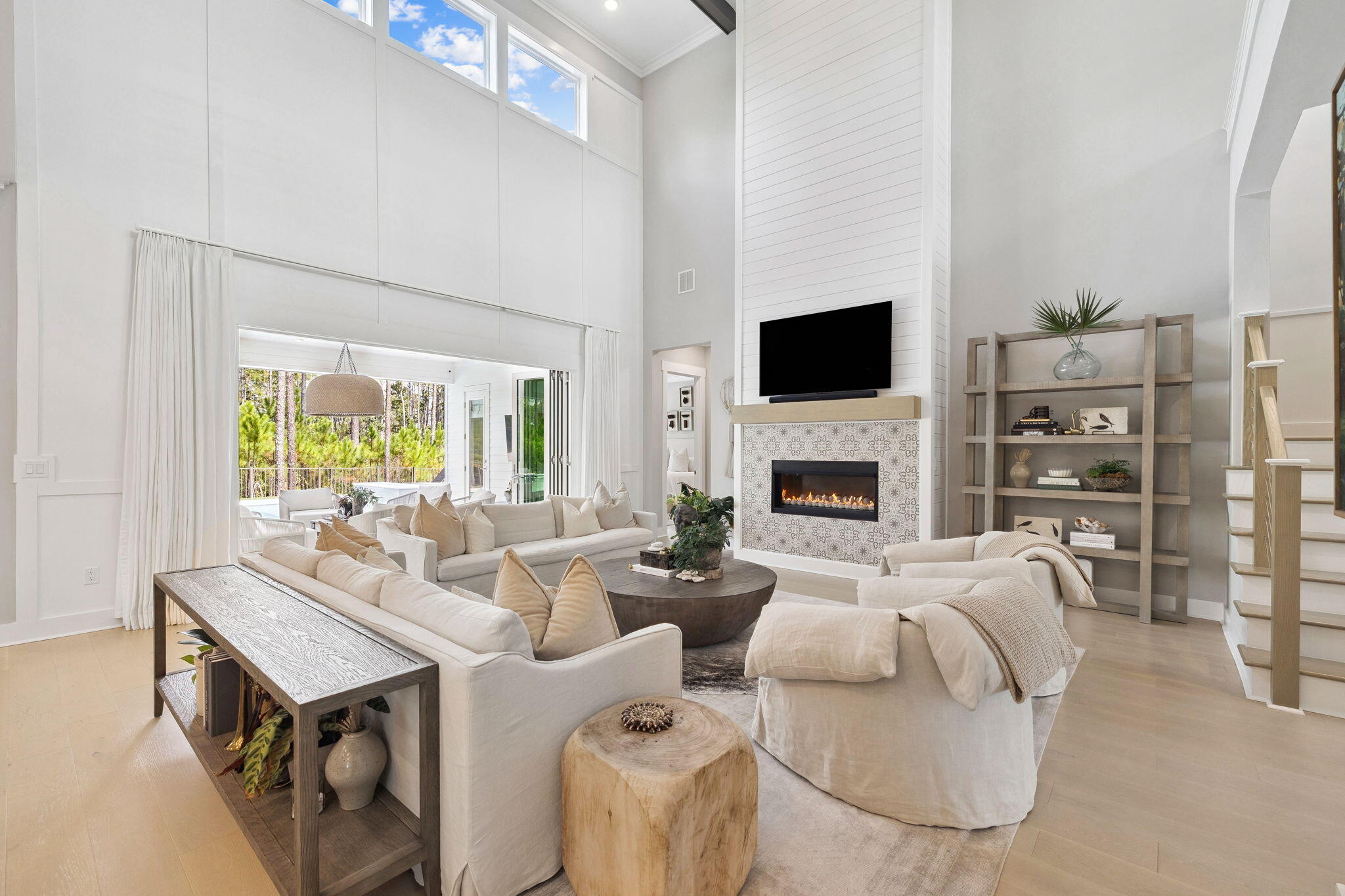 394 W Lafayette Road