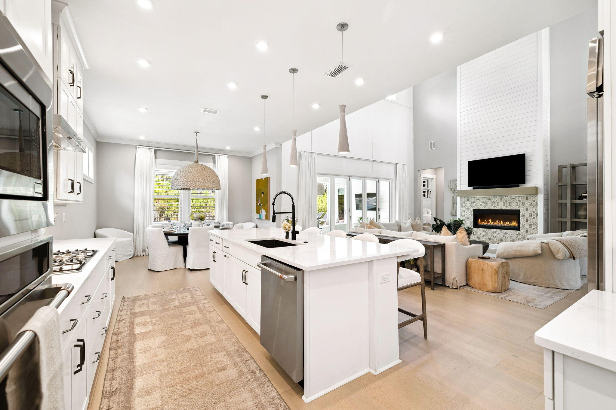 394 W Lafayette Road