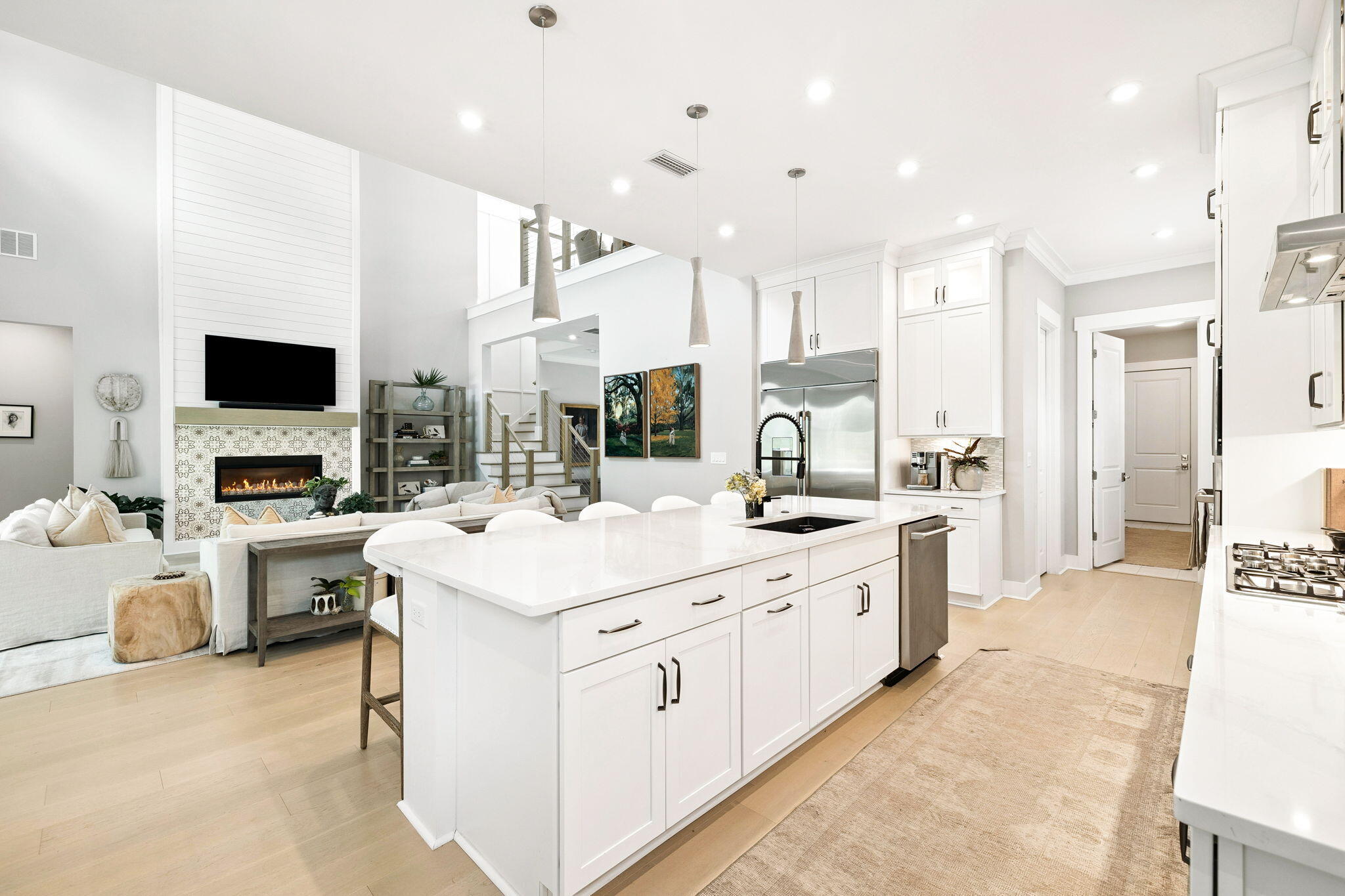 394 W Lafayette Road