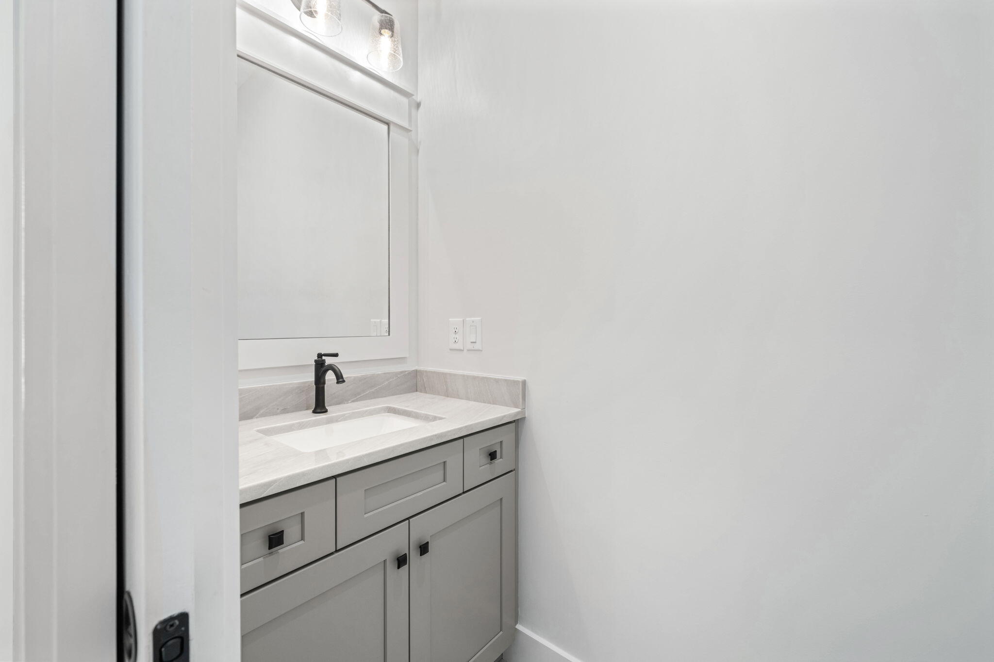 326 E Mitchell Avenue