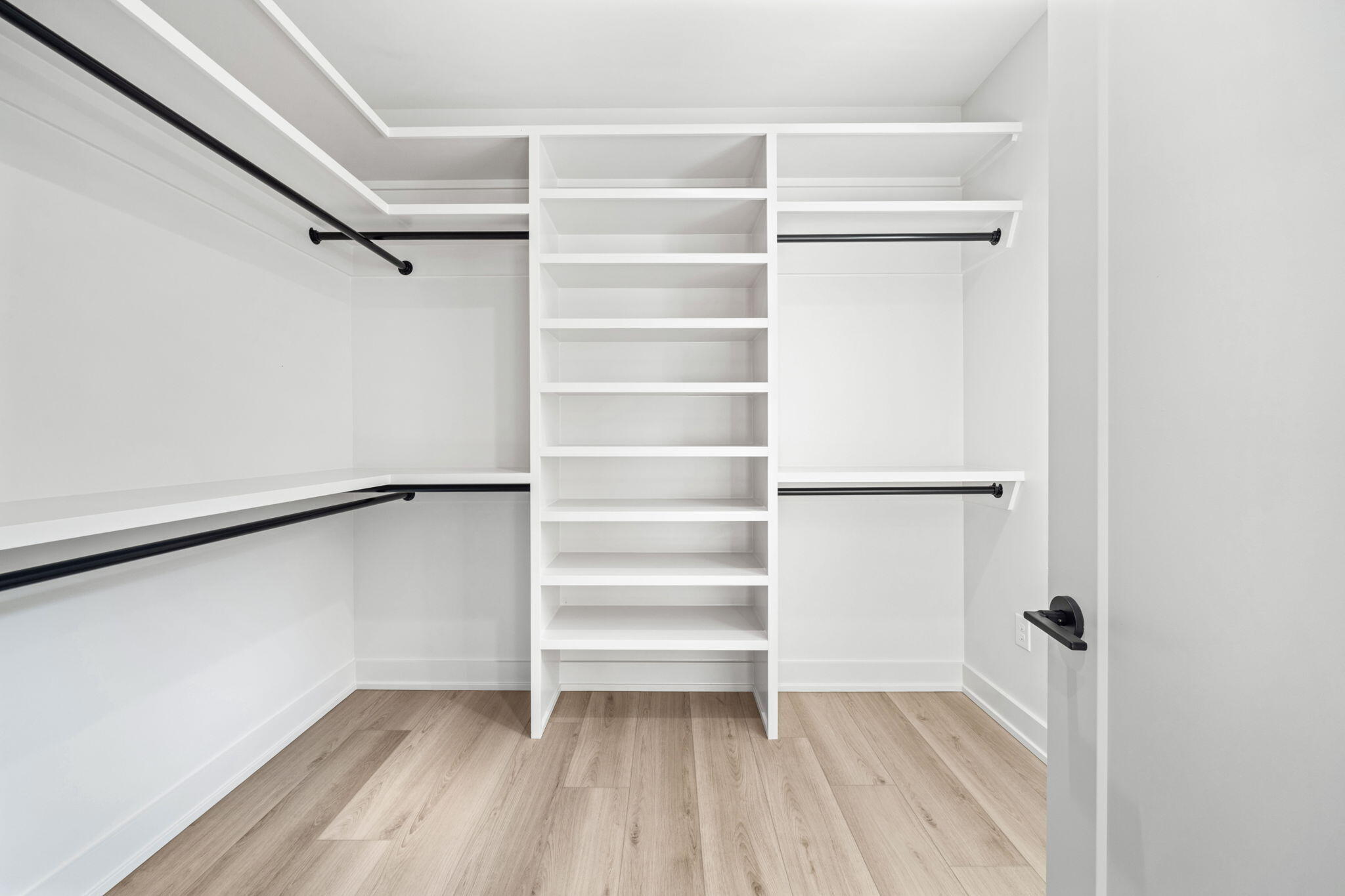 326 E Mitchell Avenue