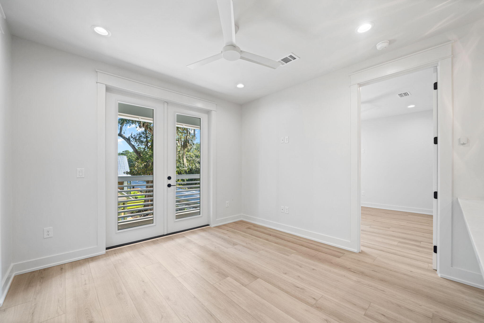 326 E Mitchell Avenue