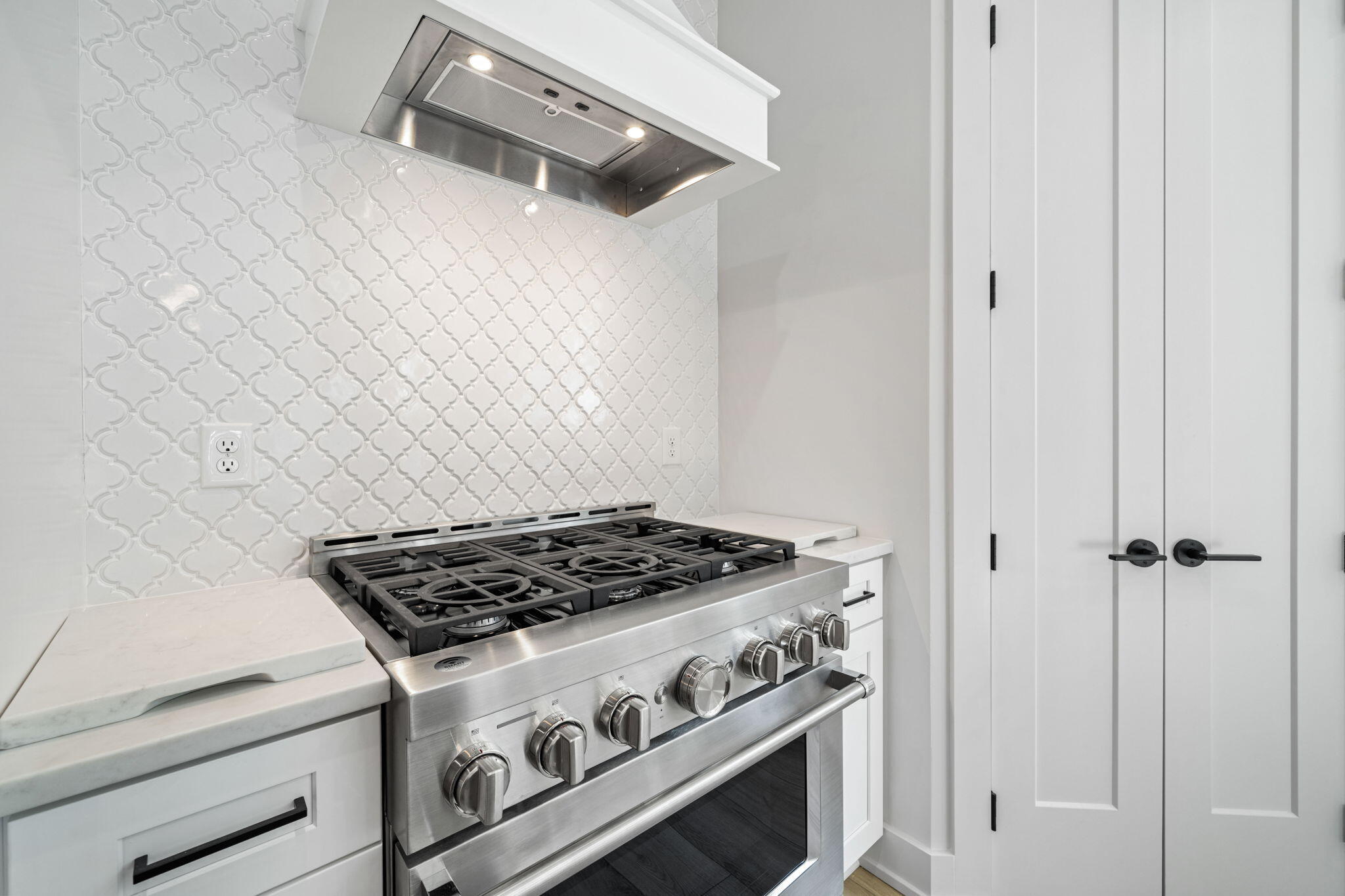 326 E Mitchell Avenue