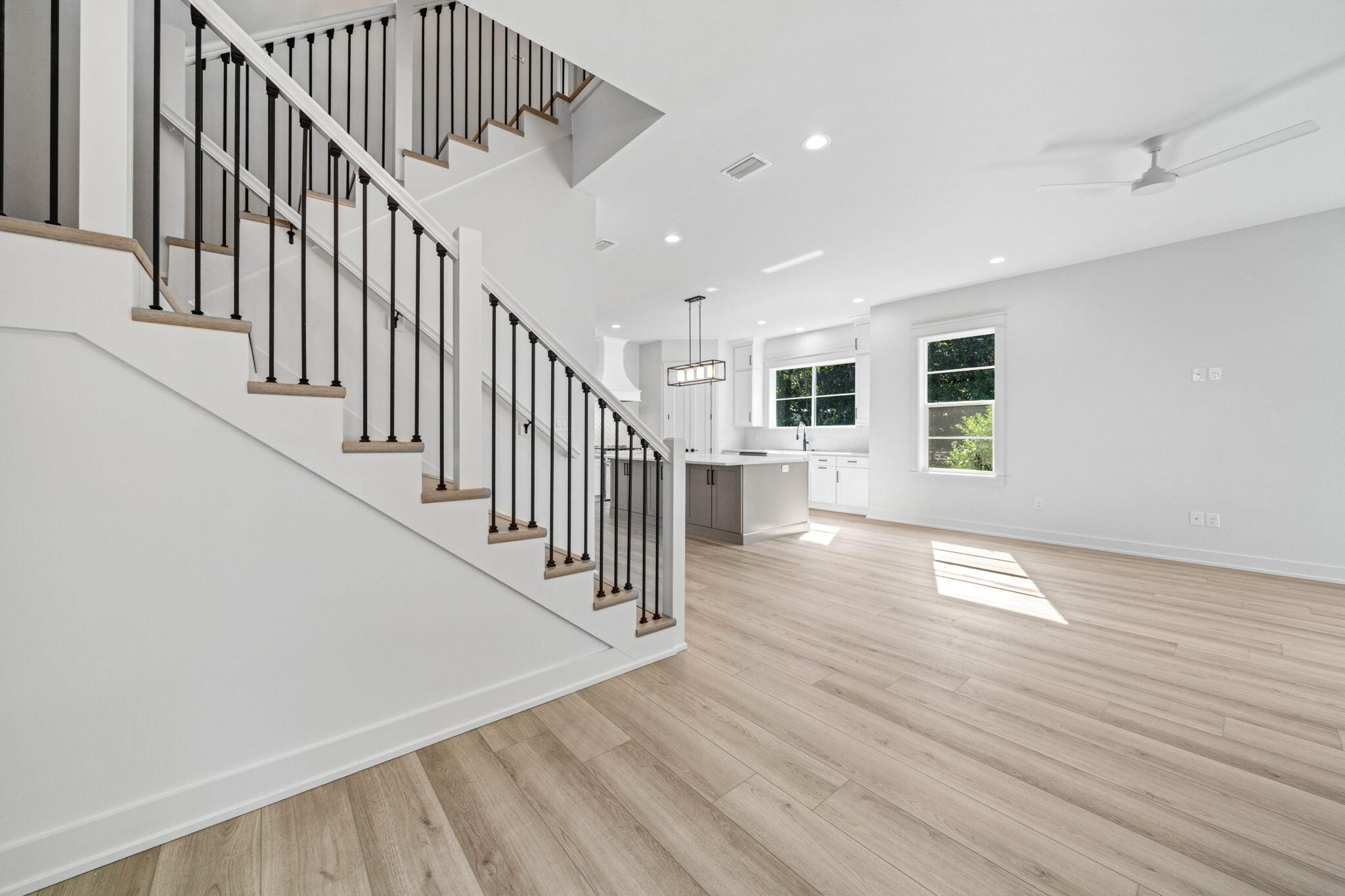 326 E Mitchell Avenue