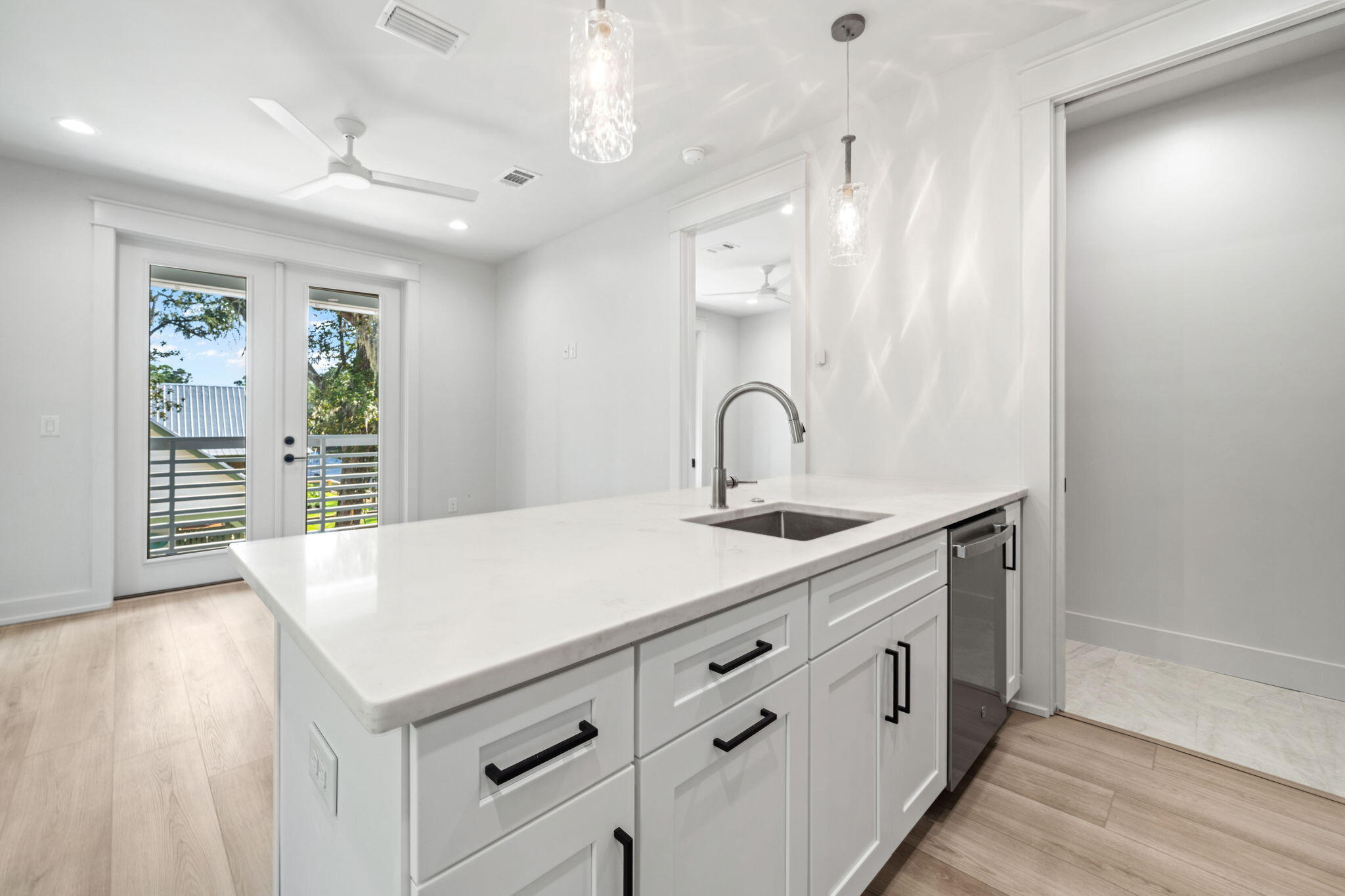 326 E Mitchell Avenue