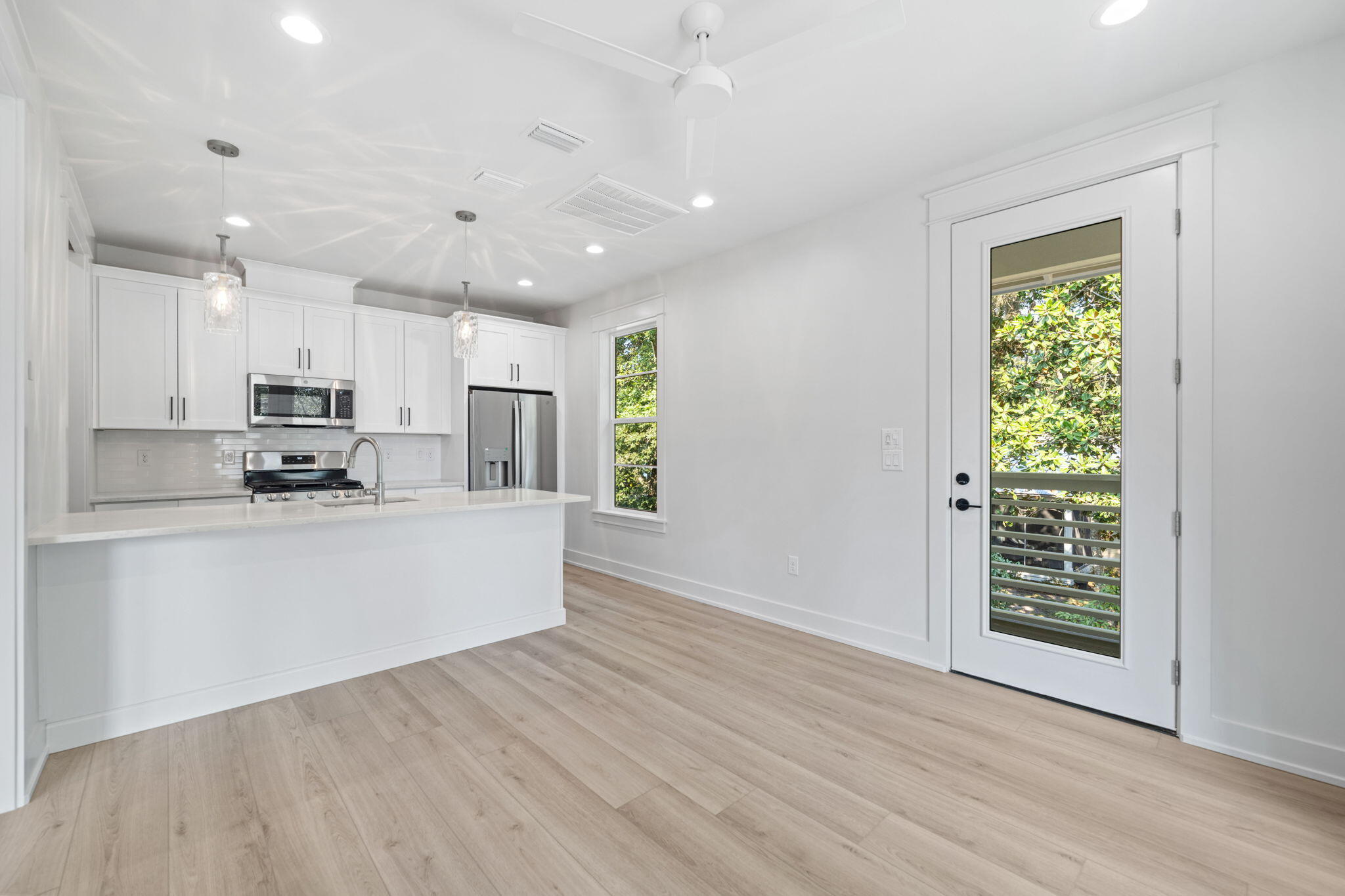 326 E Mitchell Avenue