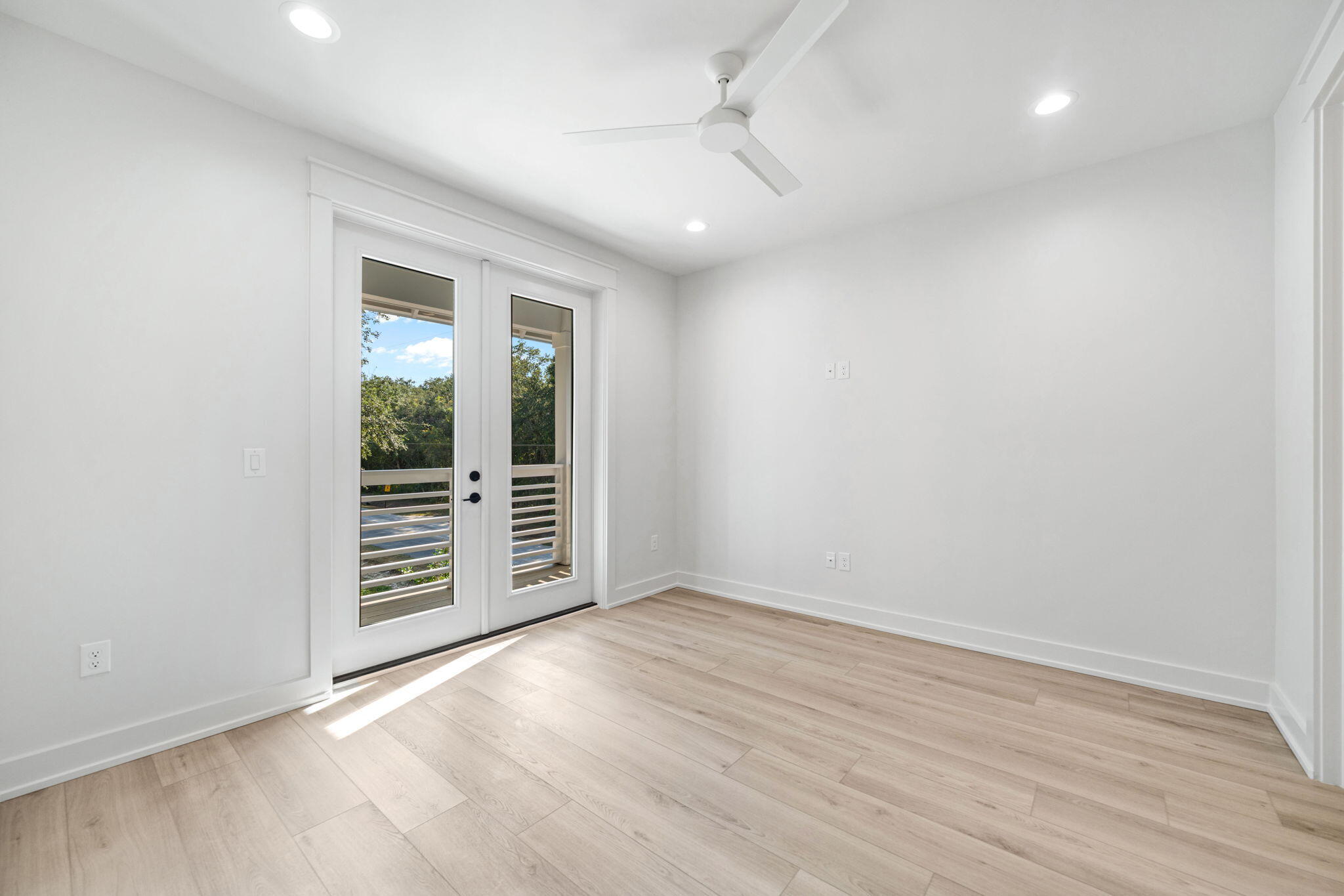 326 E Mitchell Avenue