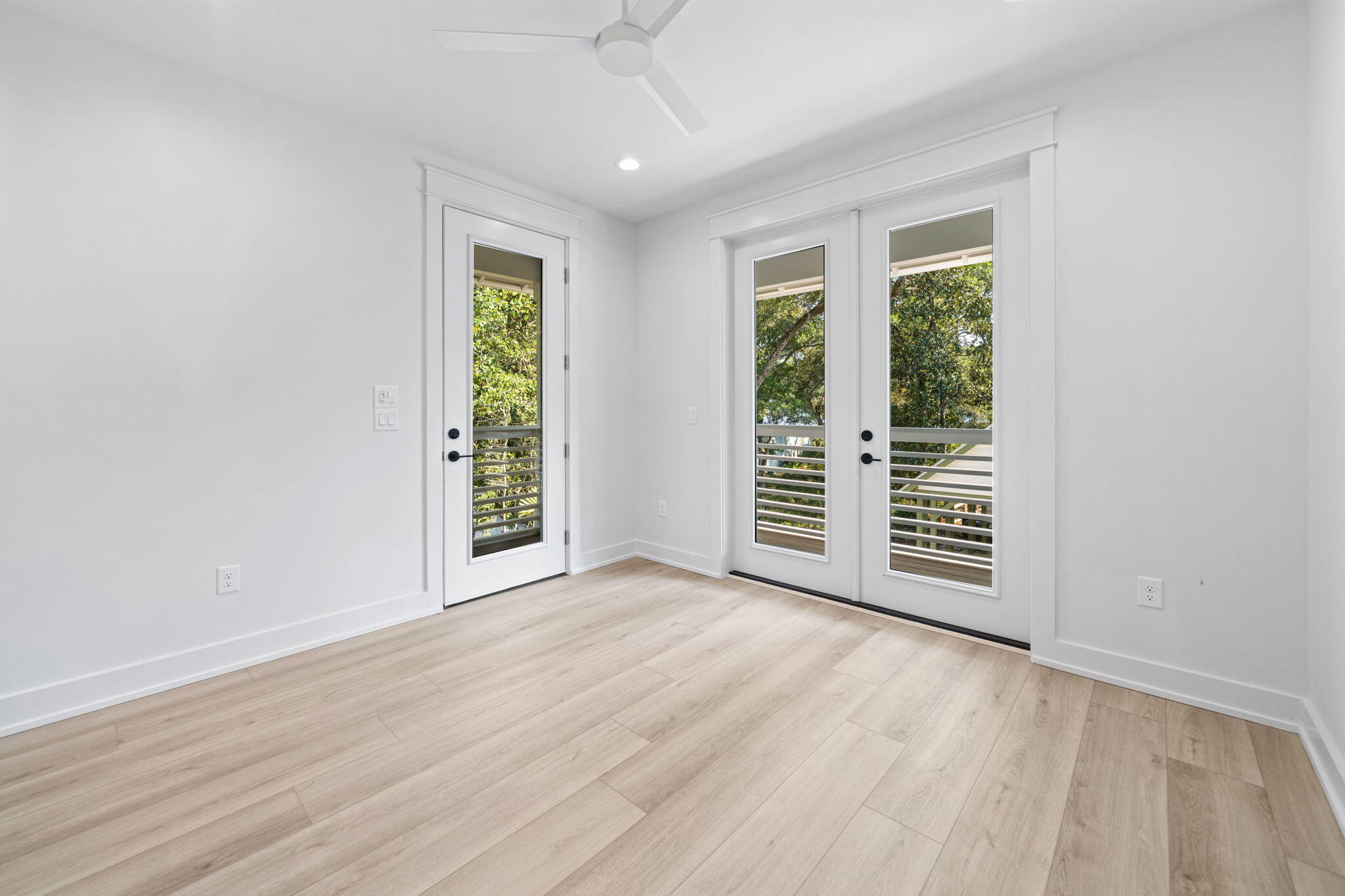 326 E Mitchell Avenue