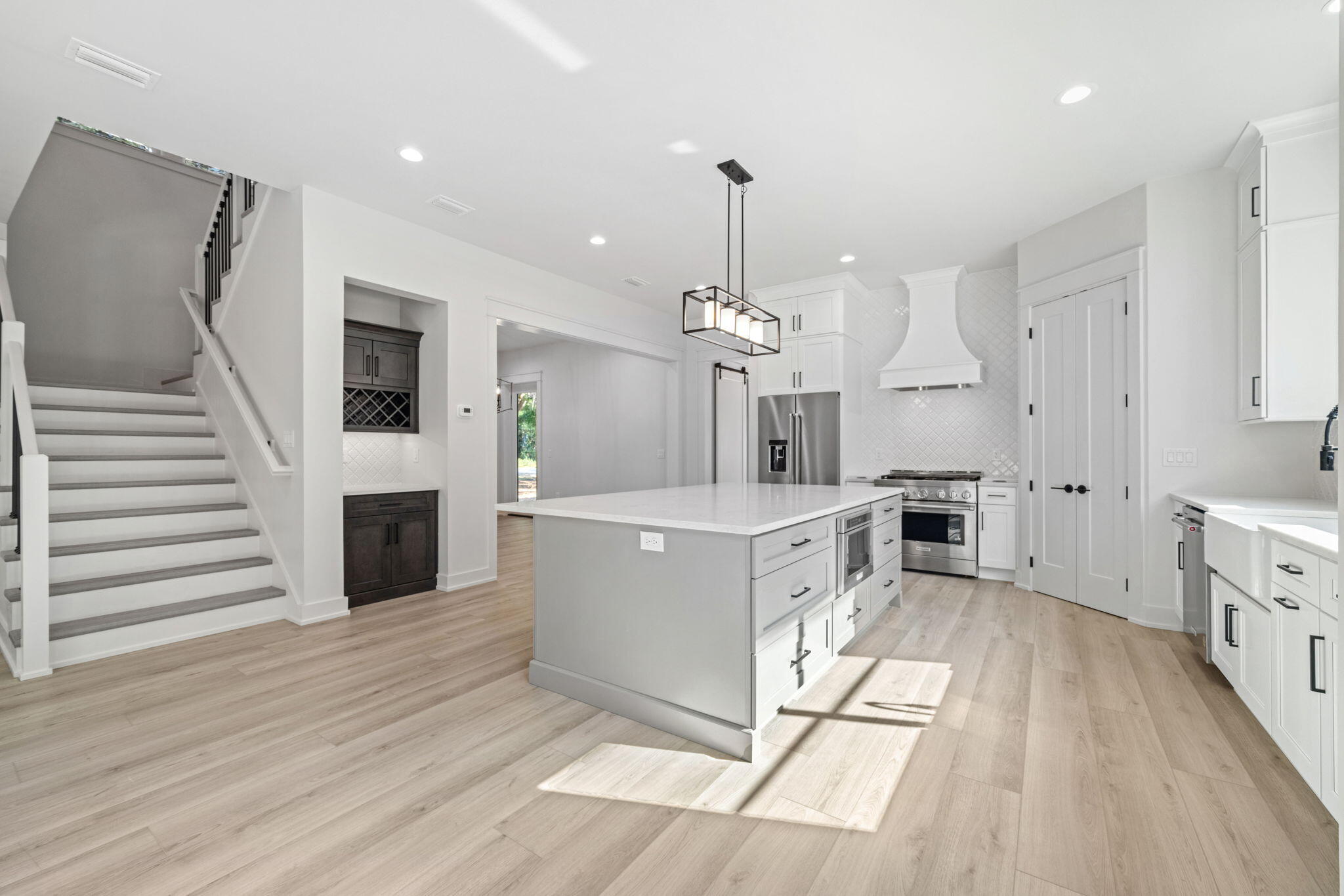 326 E Mitchell Avenue