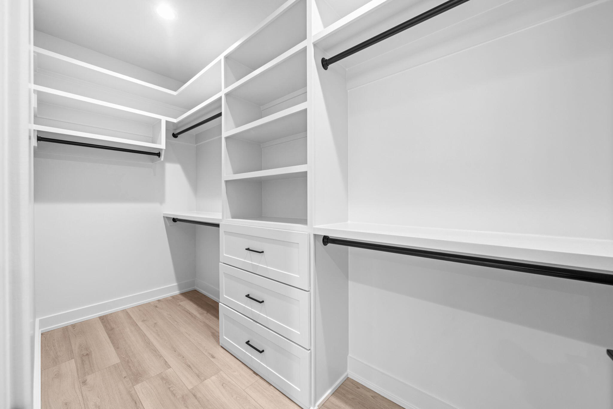 326 E Mitchell Avenue