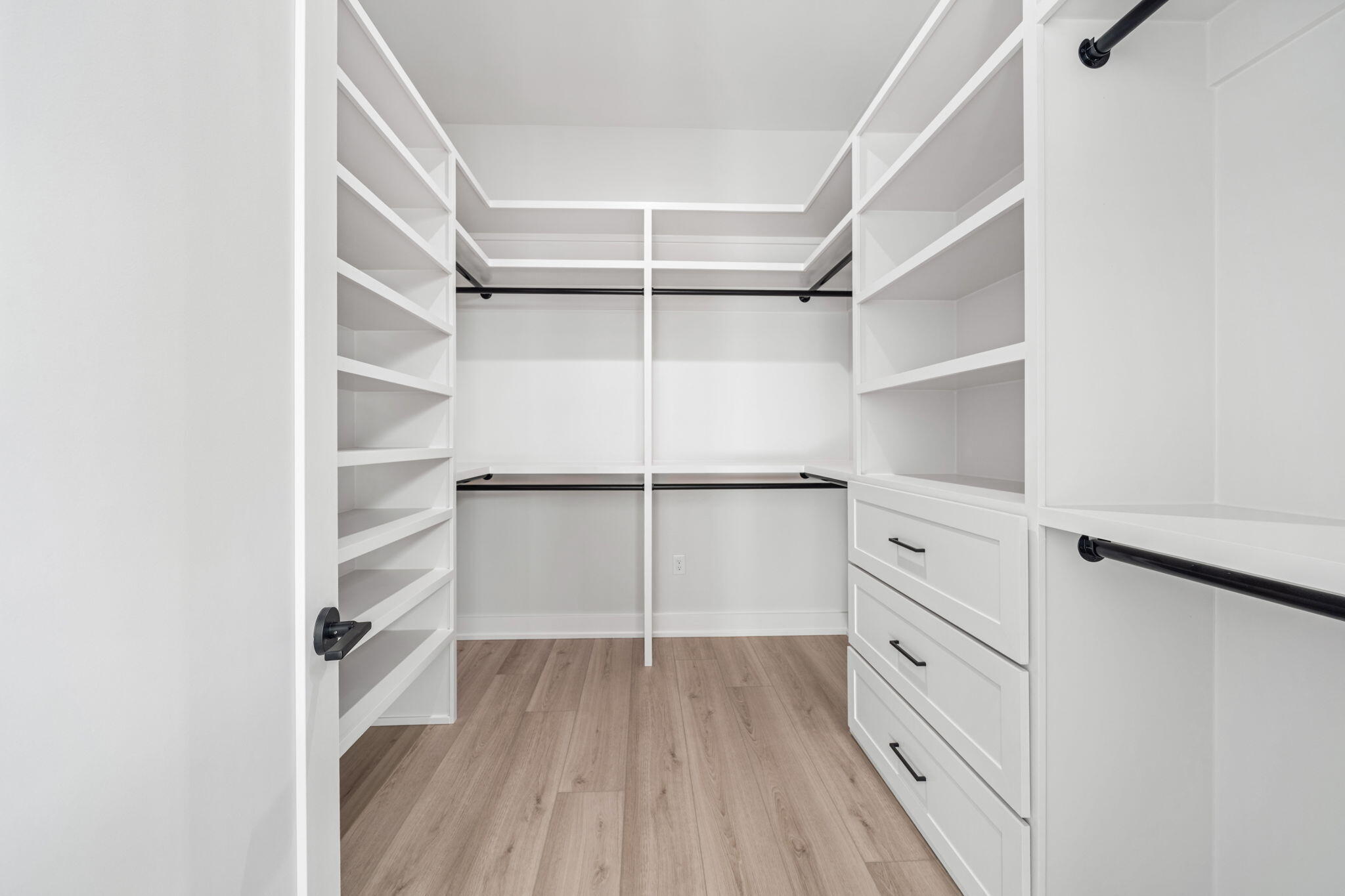 326 E Mitchell Avenue