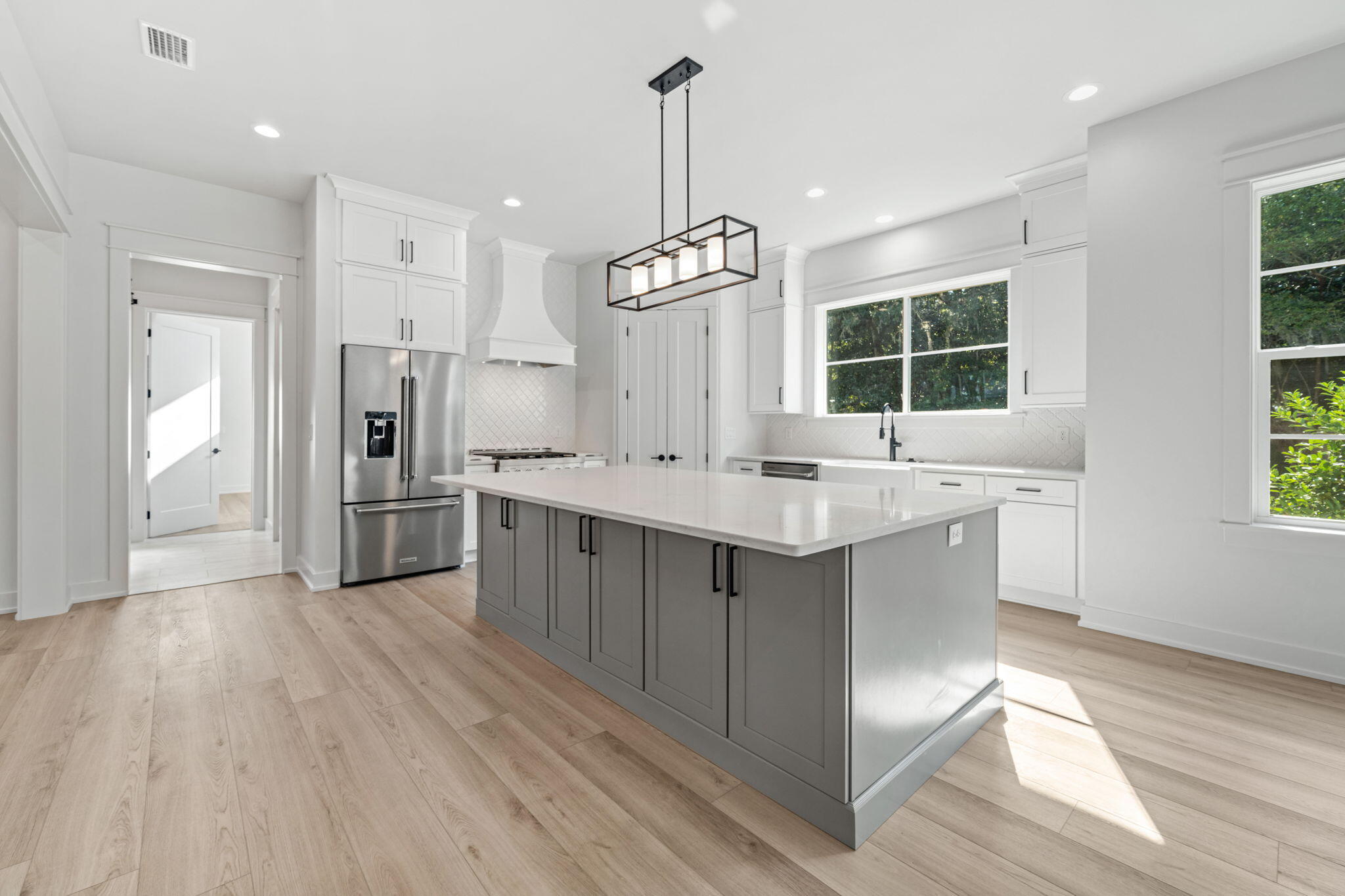 326 E Mitchell Avenue