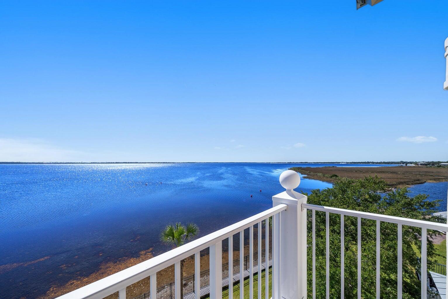 6701 Yacht Club Drive