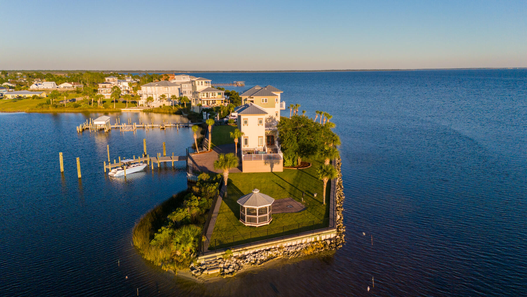 6701 Yacht Club Drive