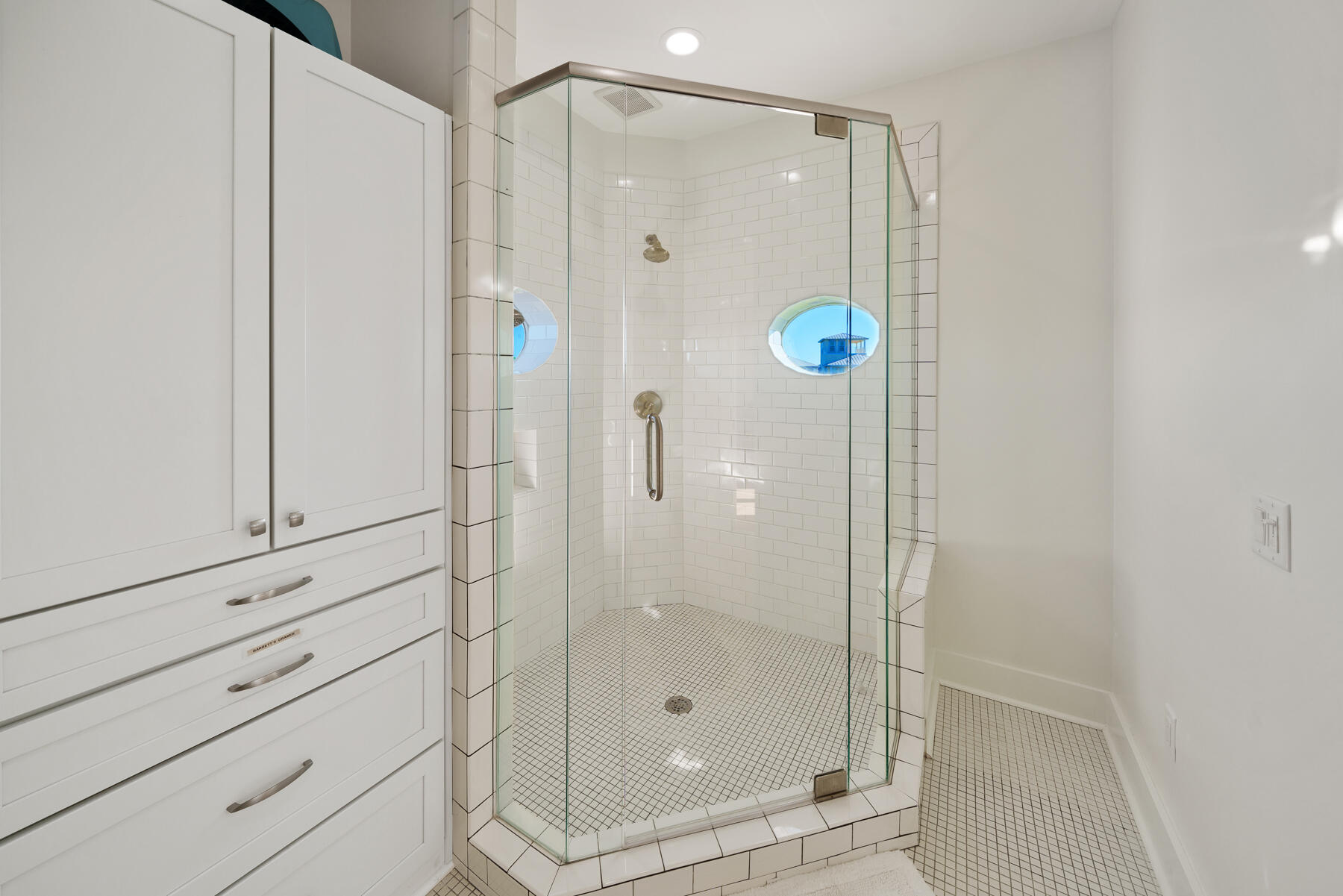 6701 Yacht Club Drive