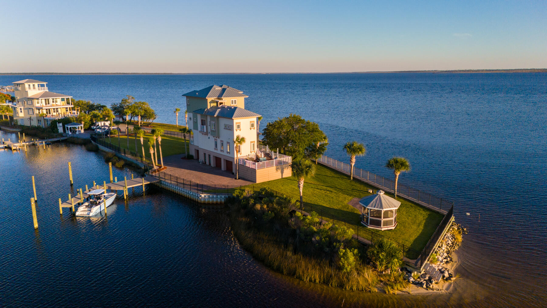 6701 Yacht Club Drive