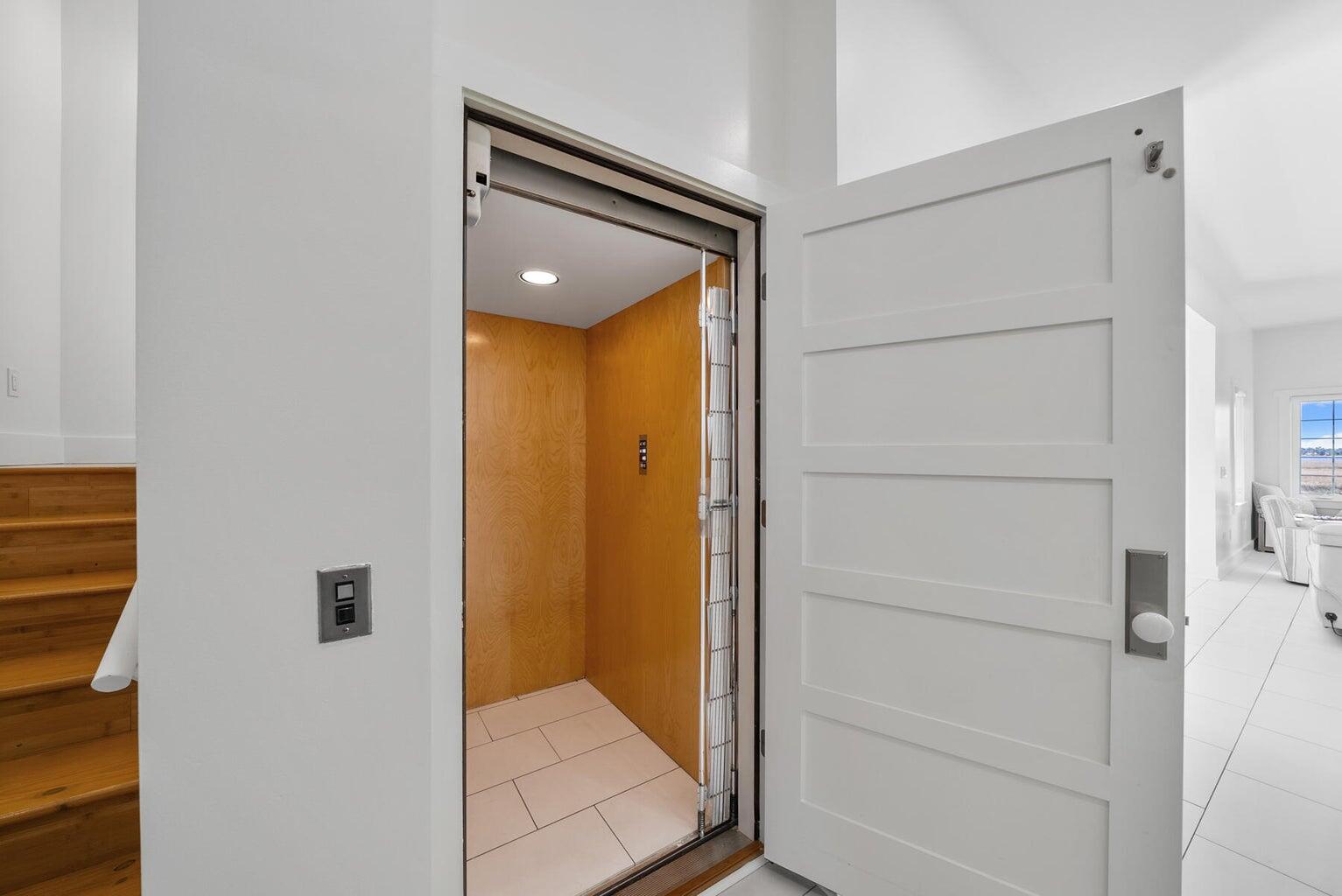 6701 Yacht Club Drive