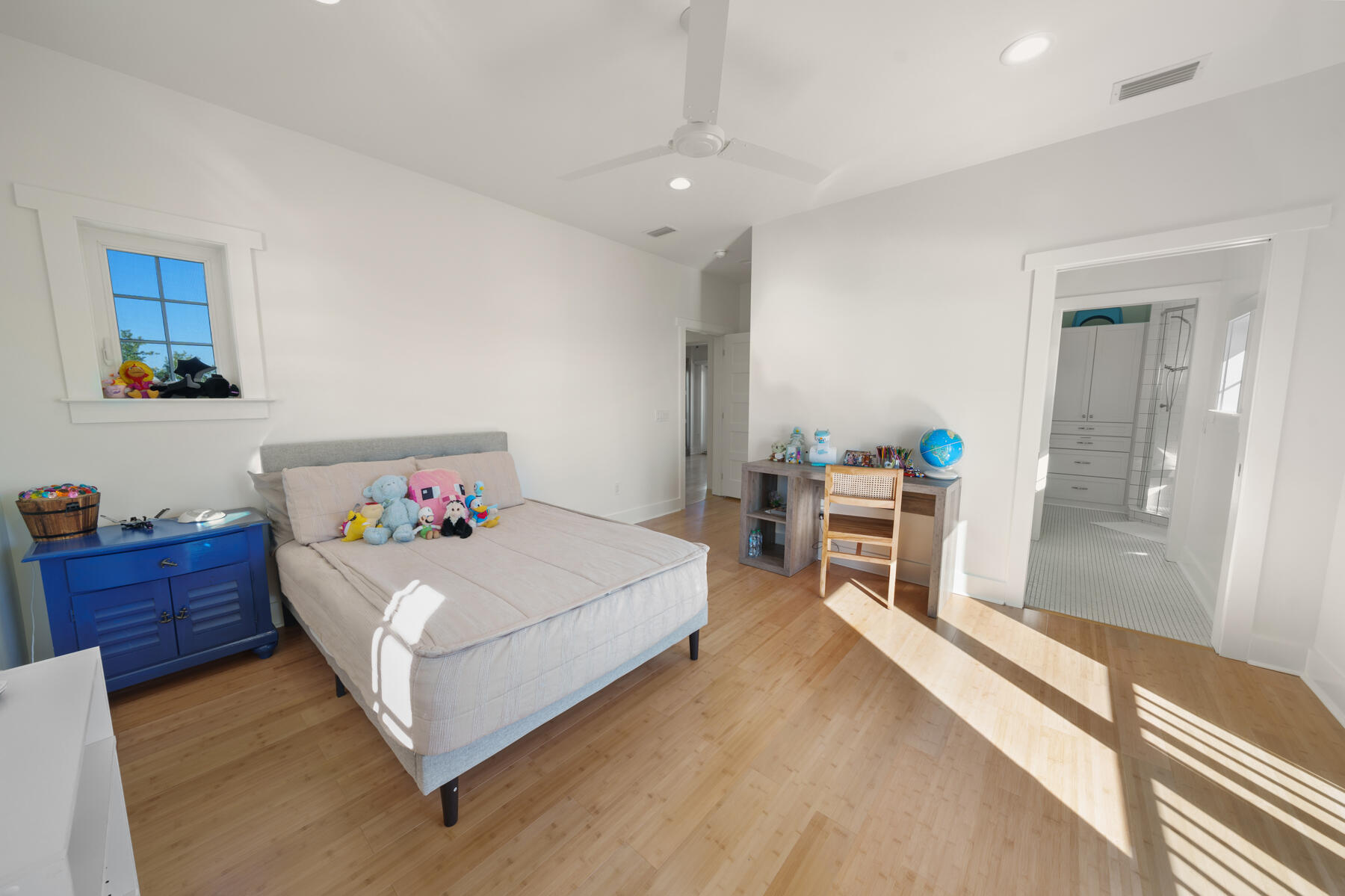 6701 Yacht Club Drive