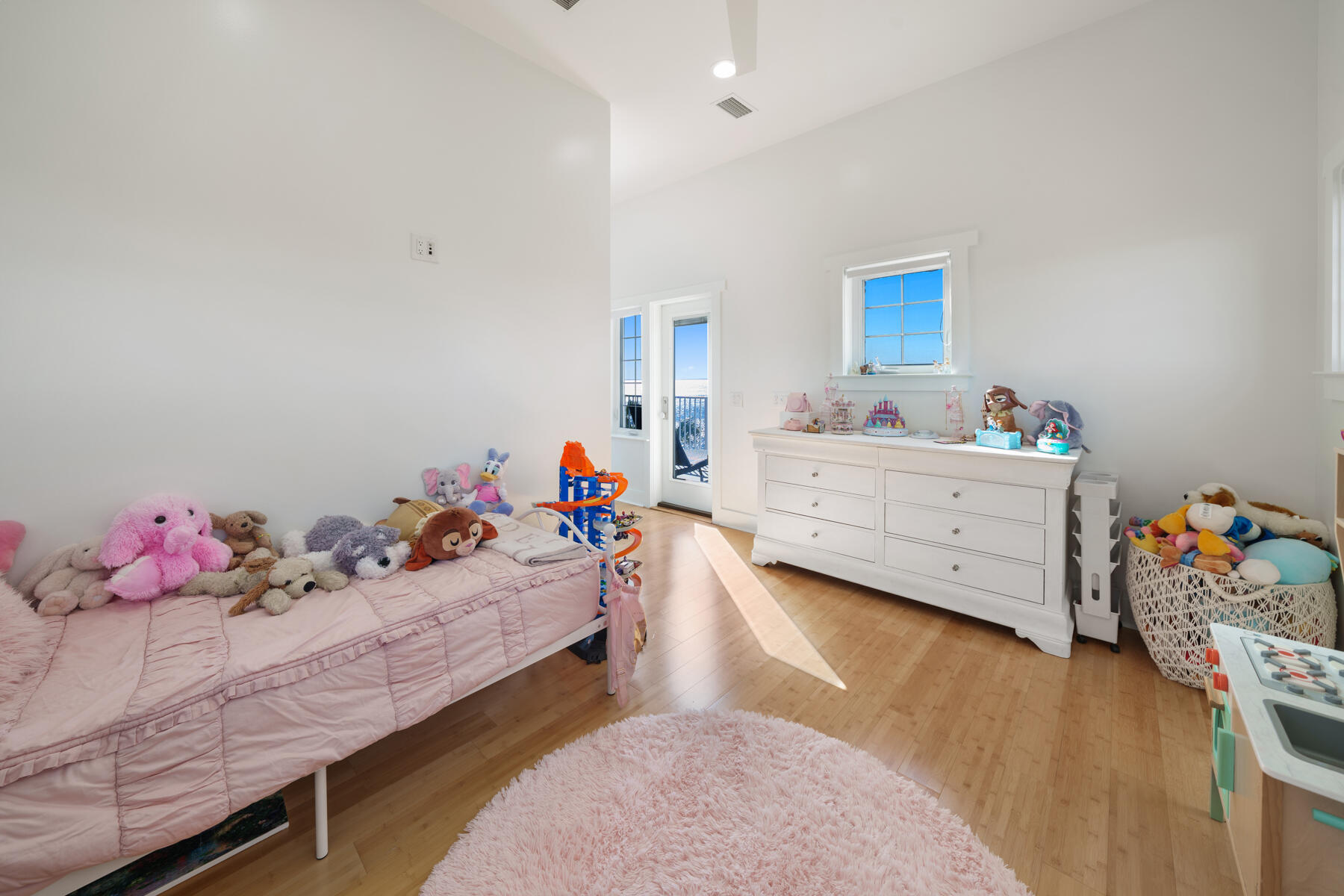 6701 Yacht Club Drive