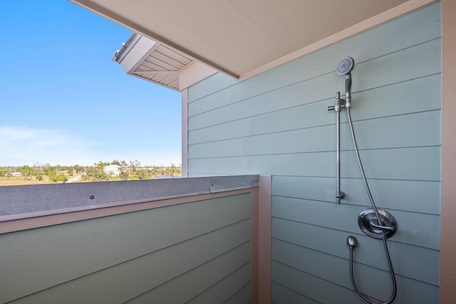 6701 Yacht Club Drive