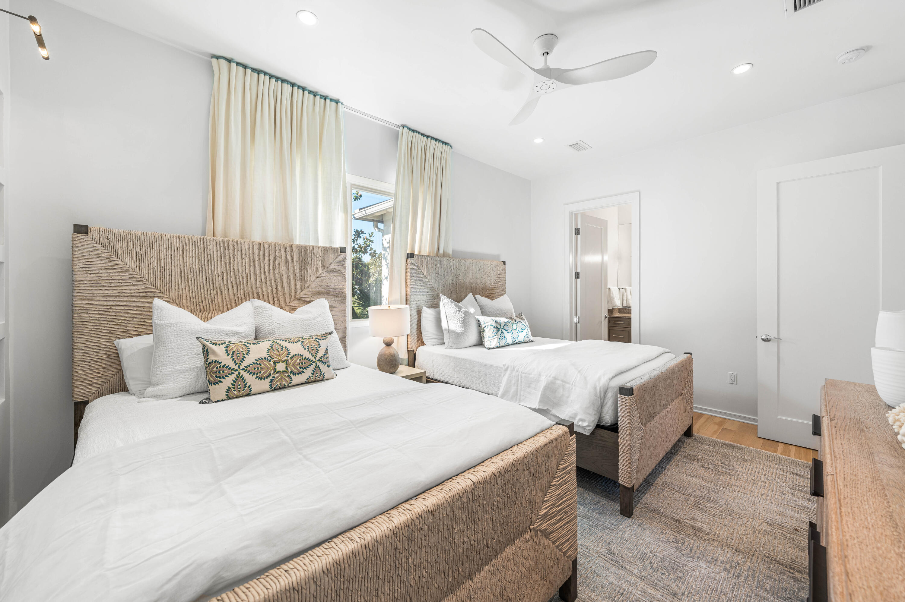 2940 E County Hwy 30A, Santa Rosa Beach