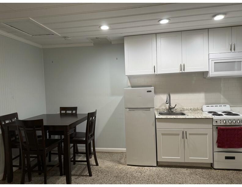 21916 Belgrade Avenue