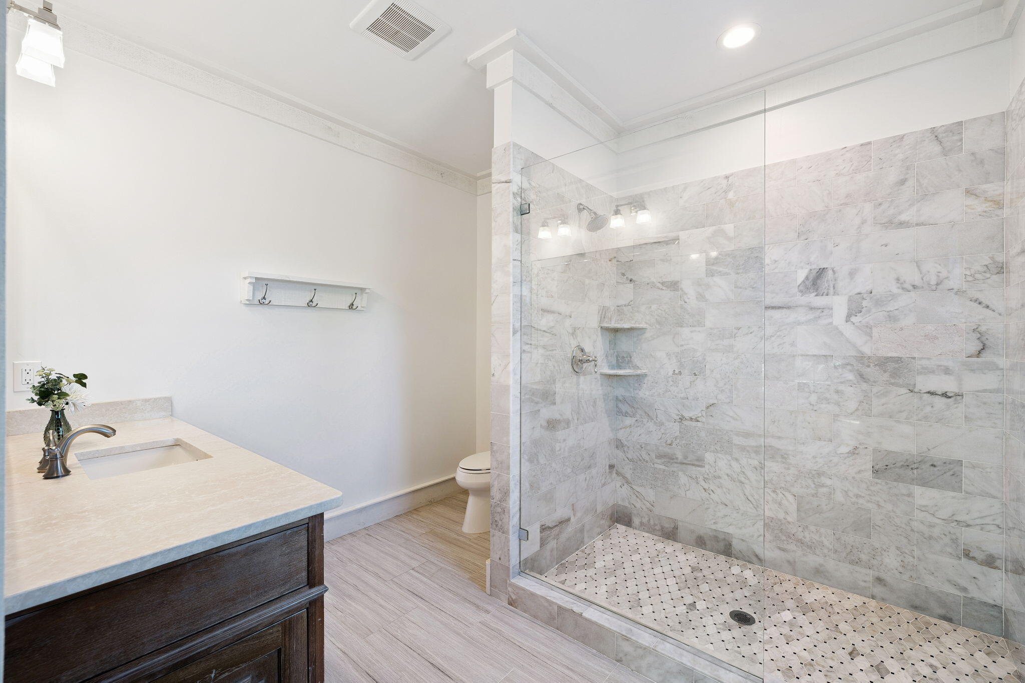 425 Beachfront Trail