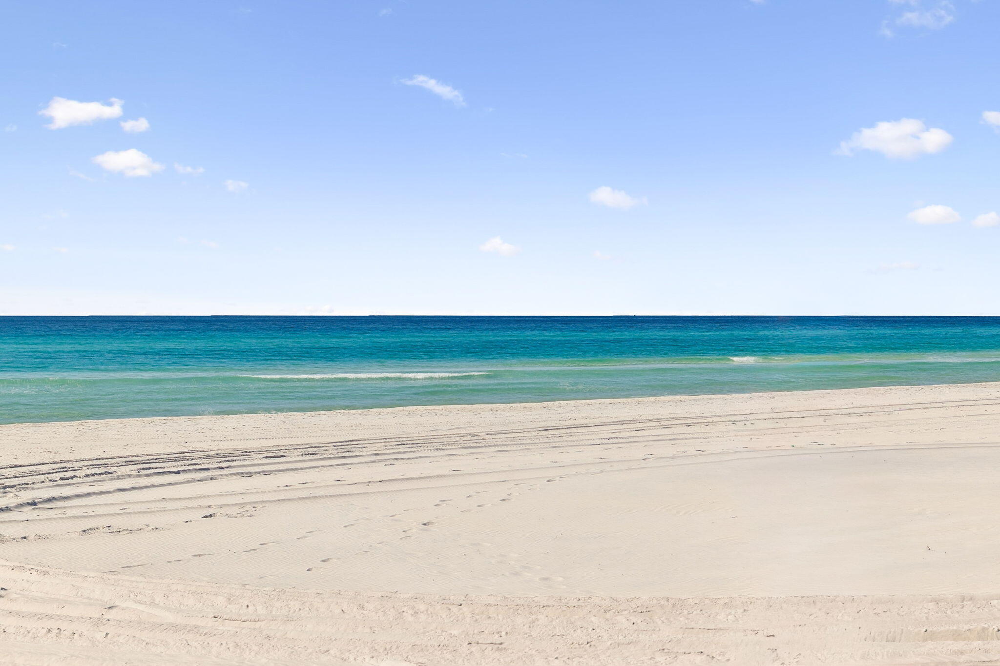 425 Beachfront Trail