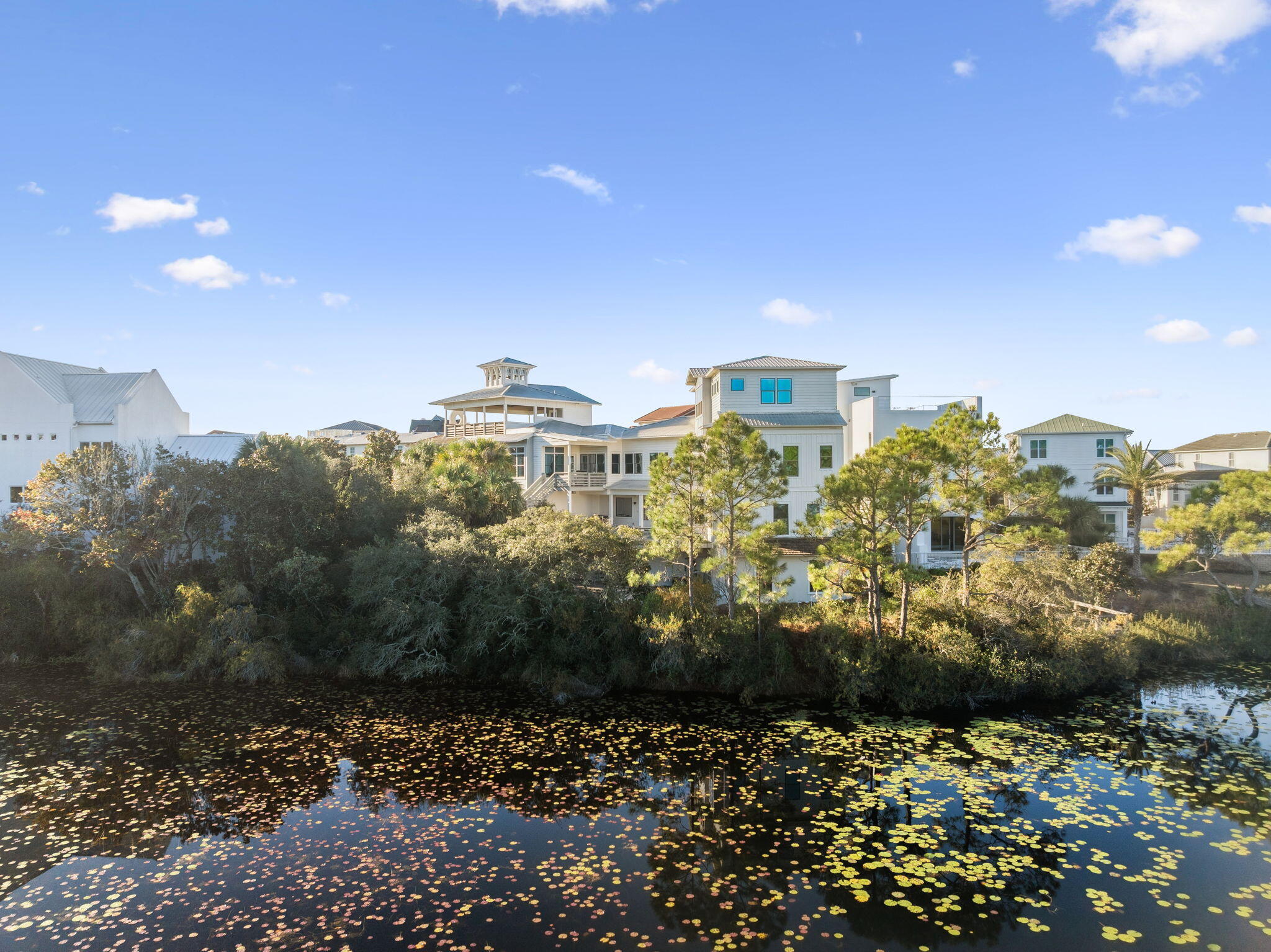 425 Beachfront Trail