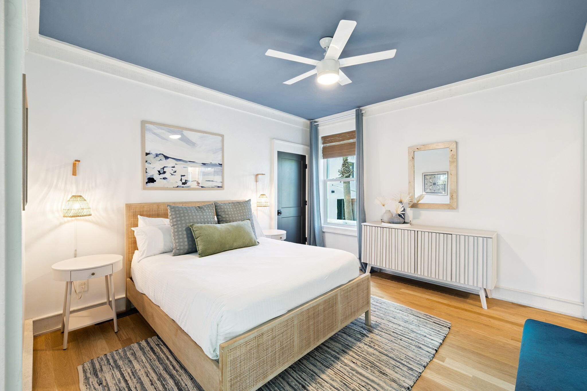 425 Beachfront Trail