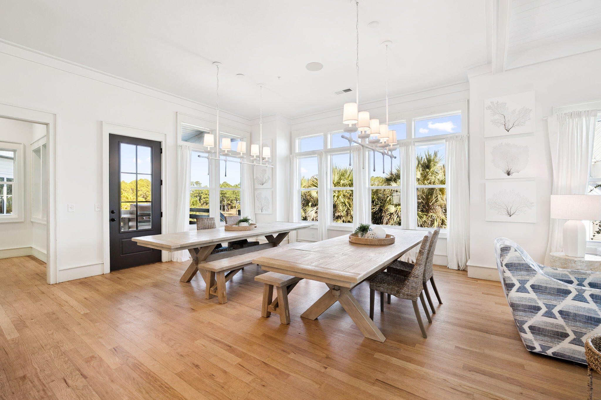 425 Beachfront Trail