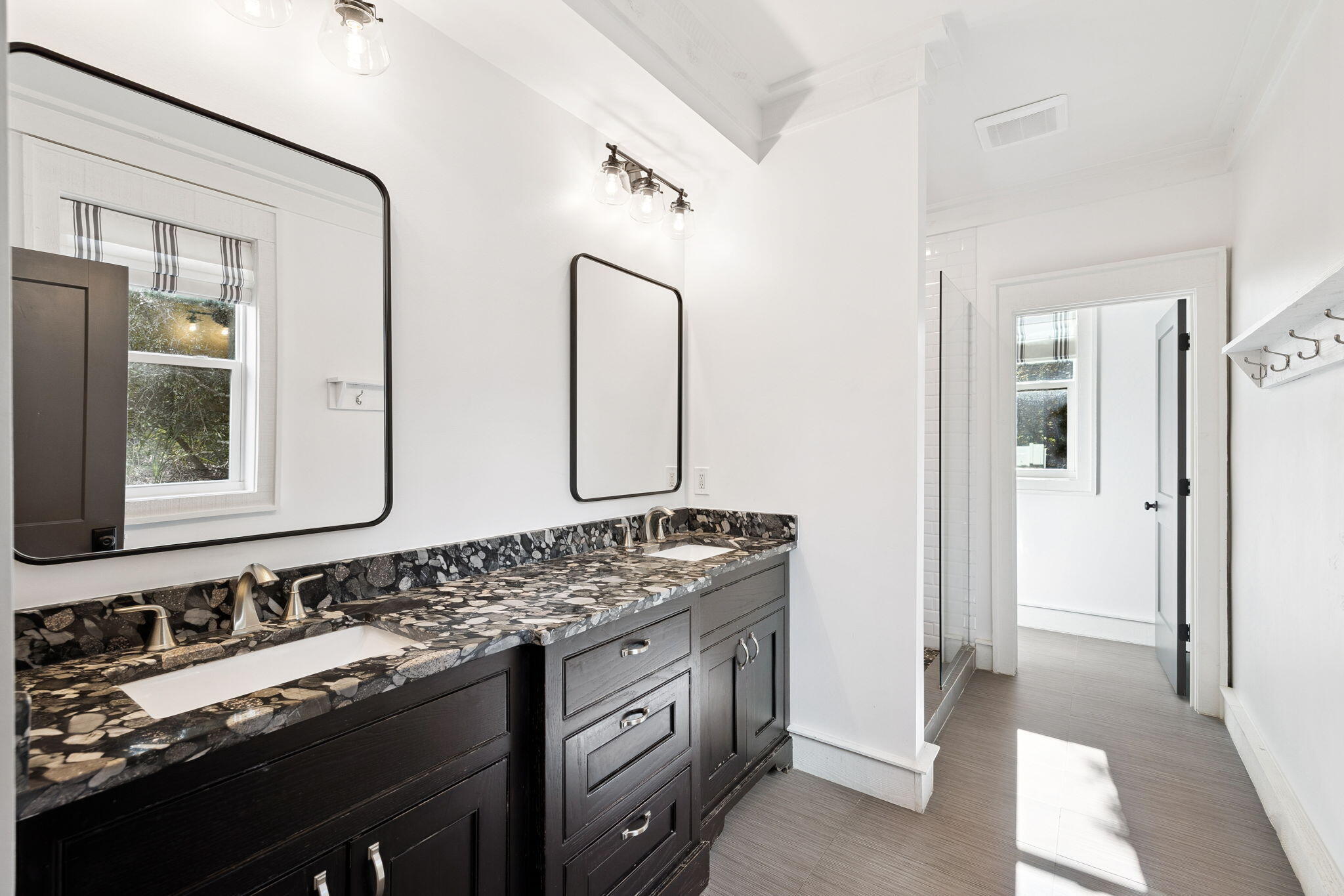 425 Beachfront Trail