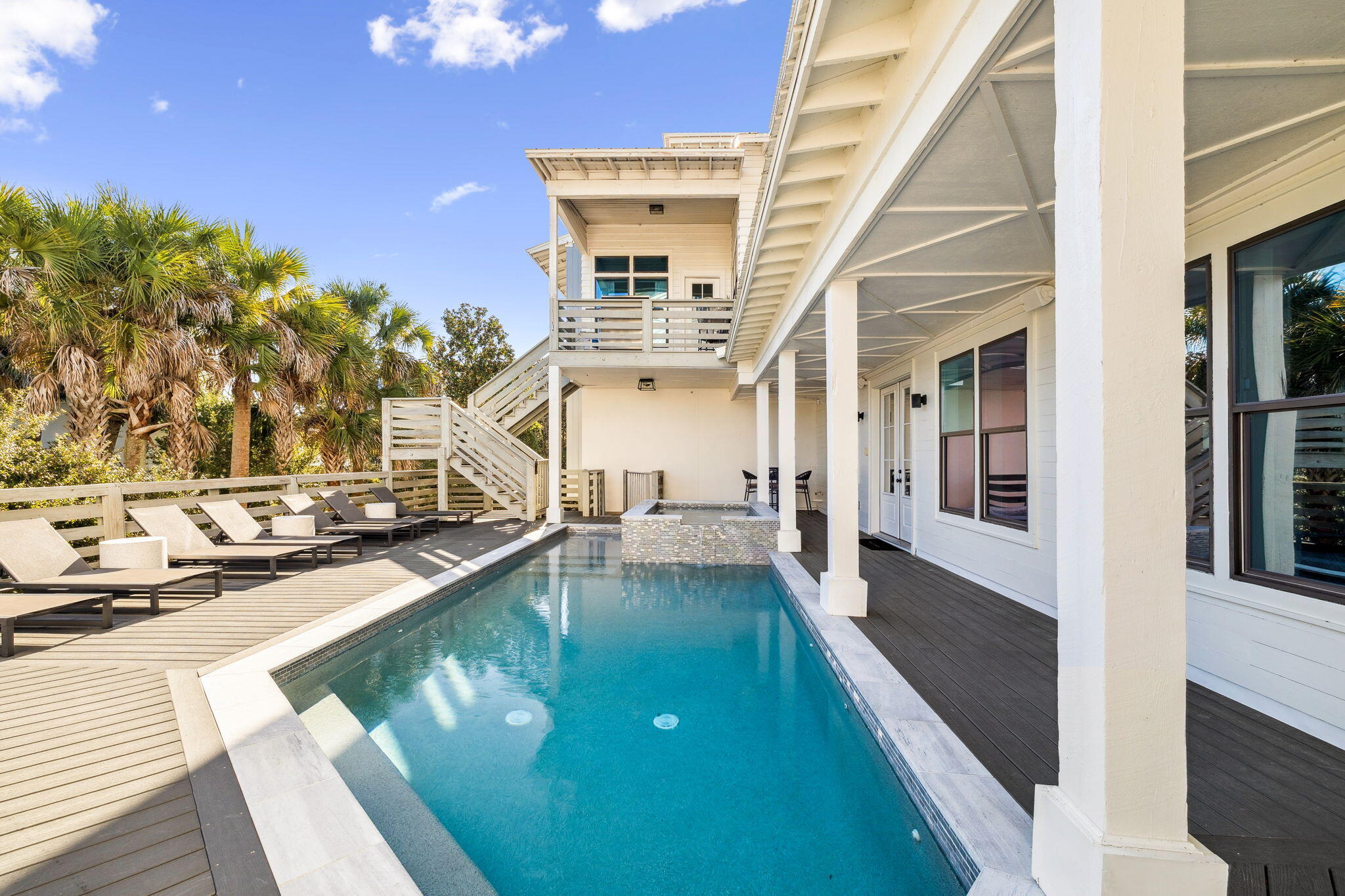 425 Beachfront Trail