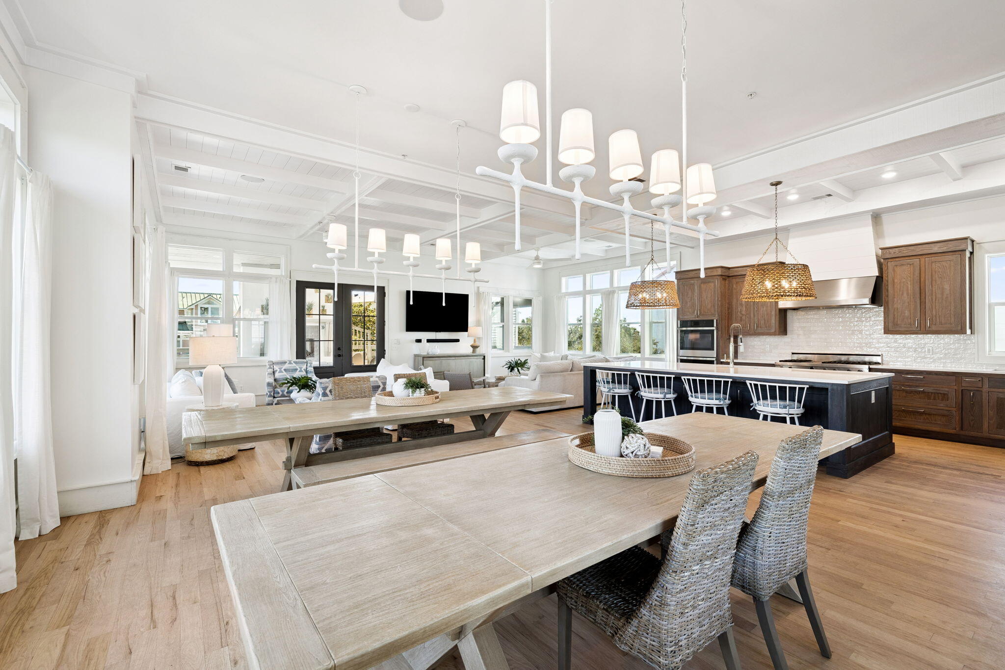 425 Beachfront Trail