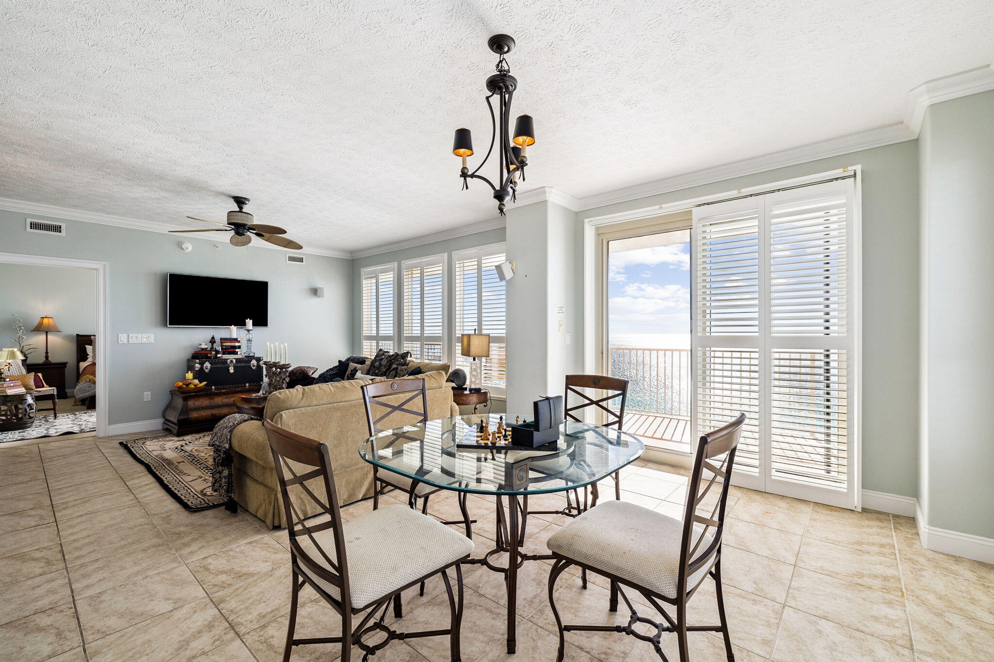 5004 Thomas Drive, 1712